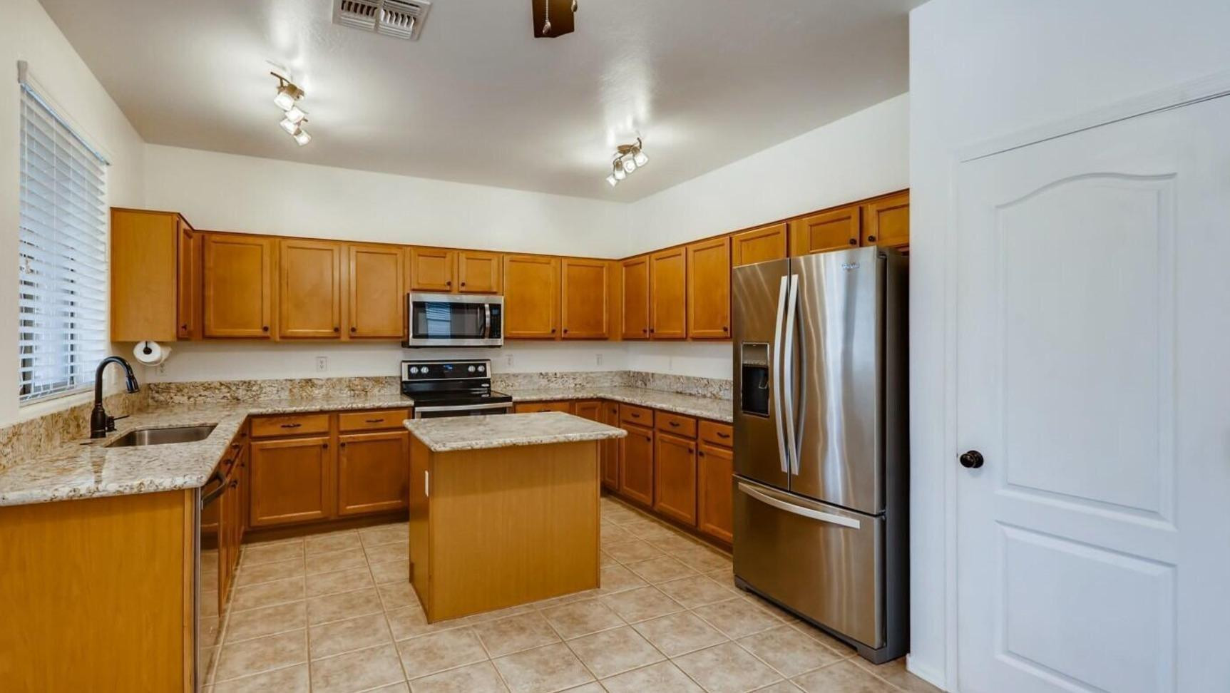 17259 W SMOKEY Drive