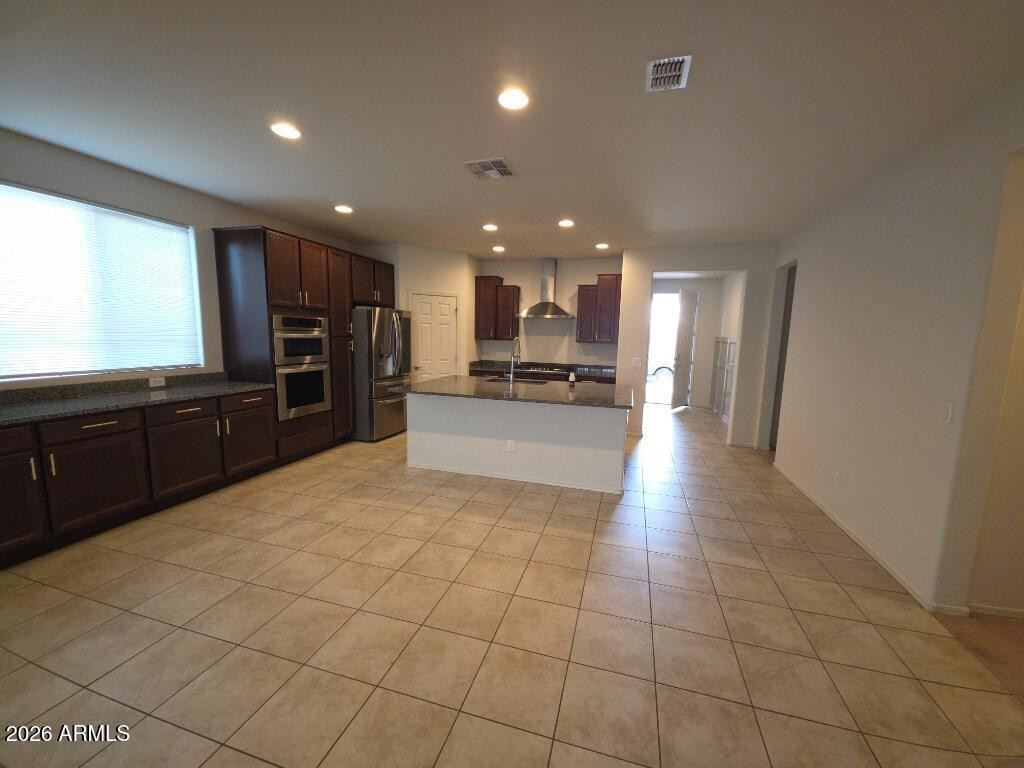 16416 W COTTONTAIL Lane