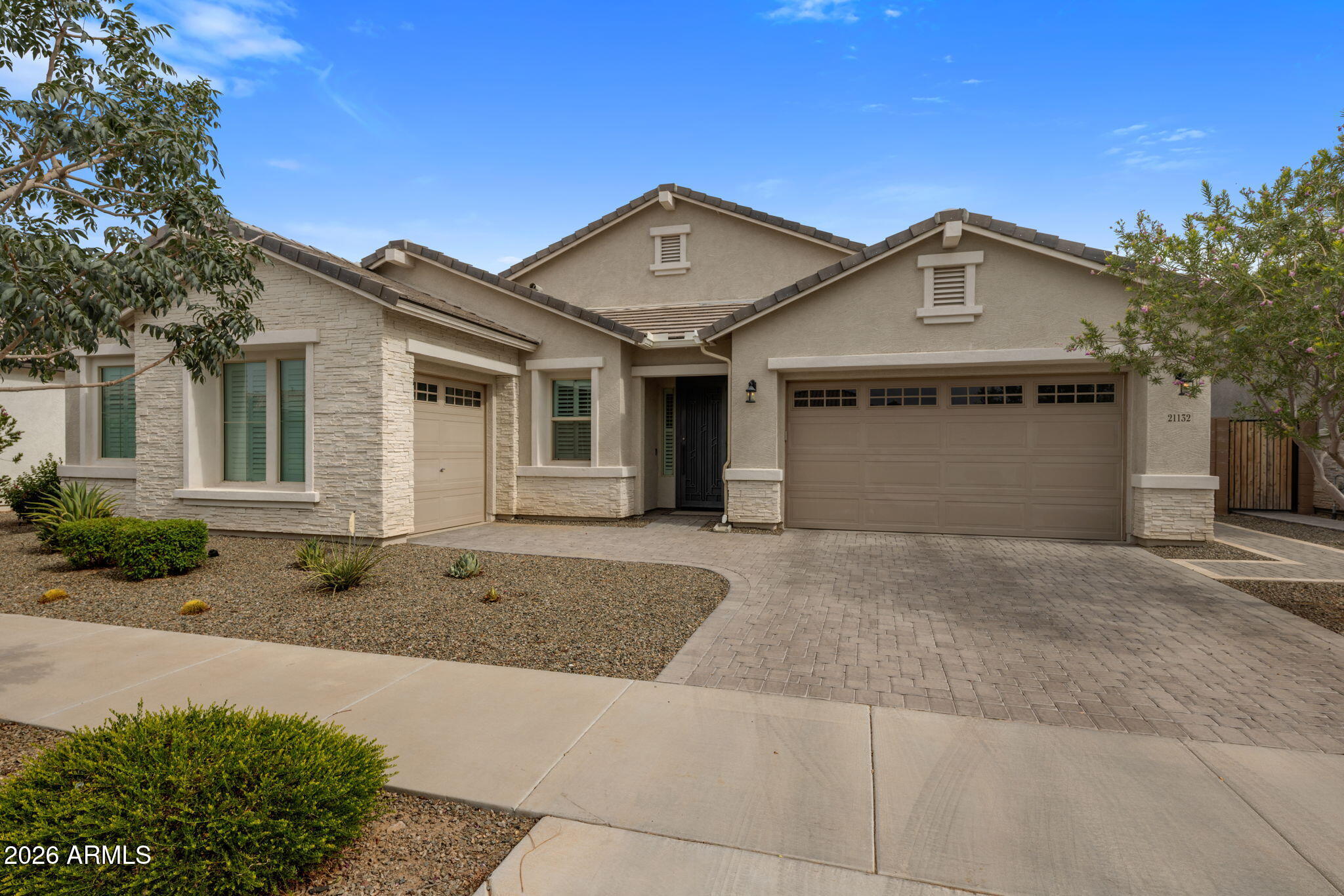 21132 E SPARROW Drive