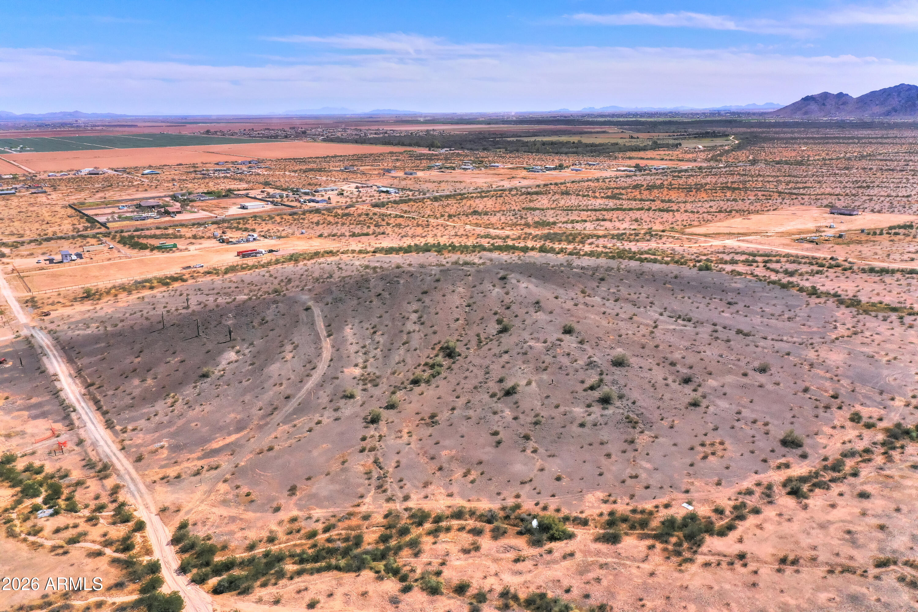 A PORTION OF THE SOUTH HALF OF THE SOUTHEAST QUART - Land