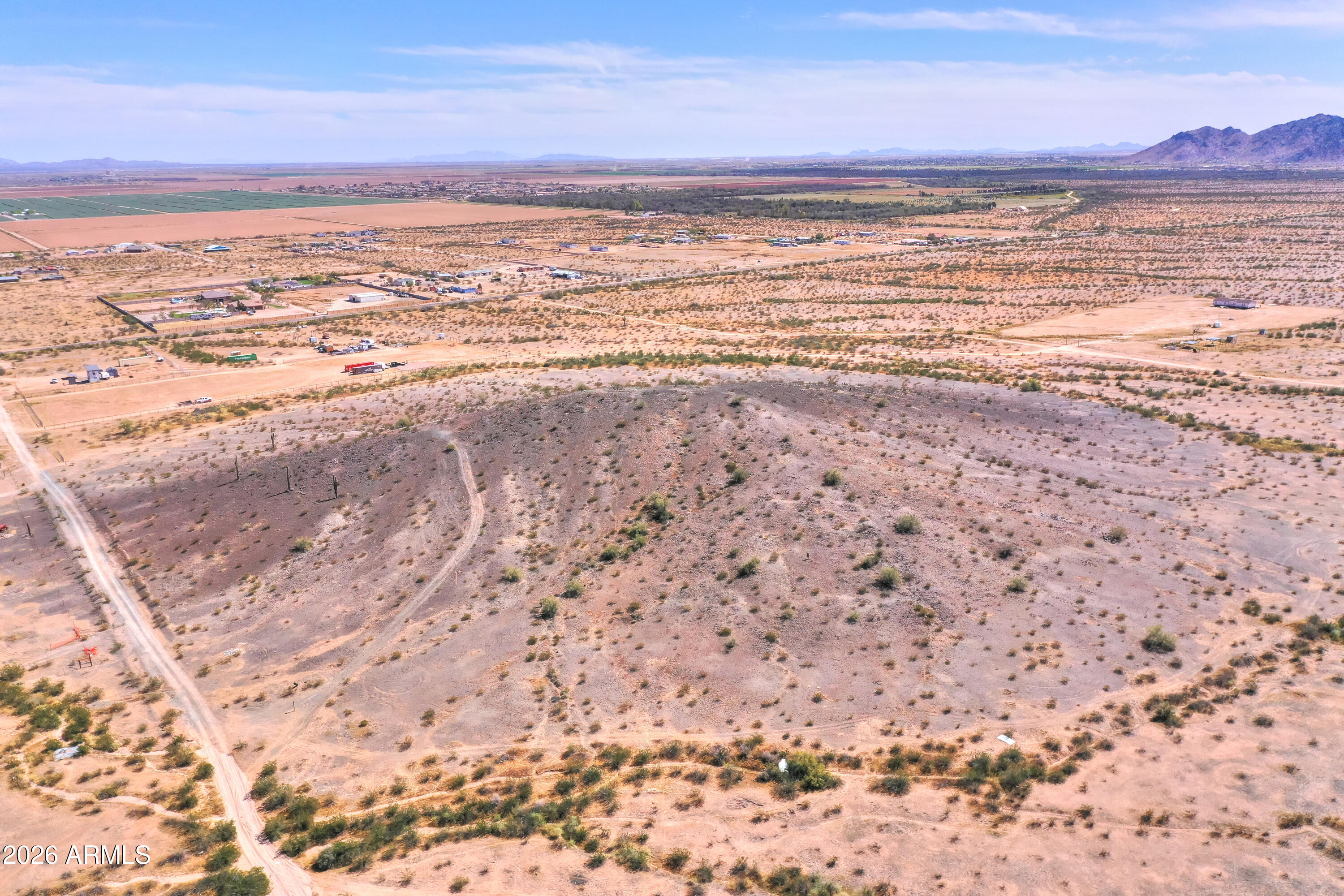 A PORTION OF THE SOUTH HALF OF THE SOUTHEAST QUART - Land