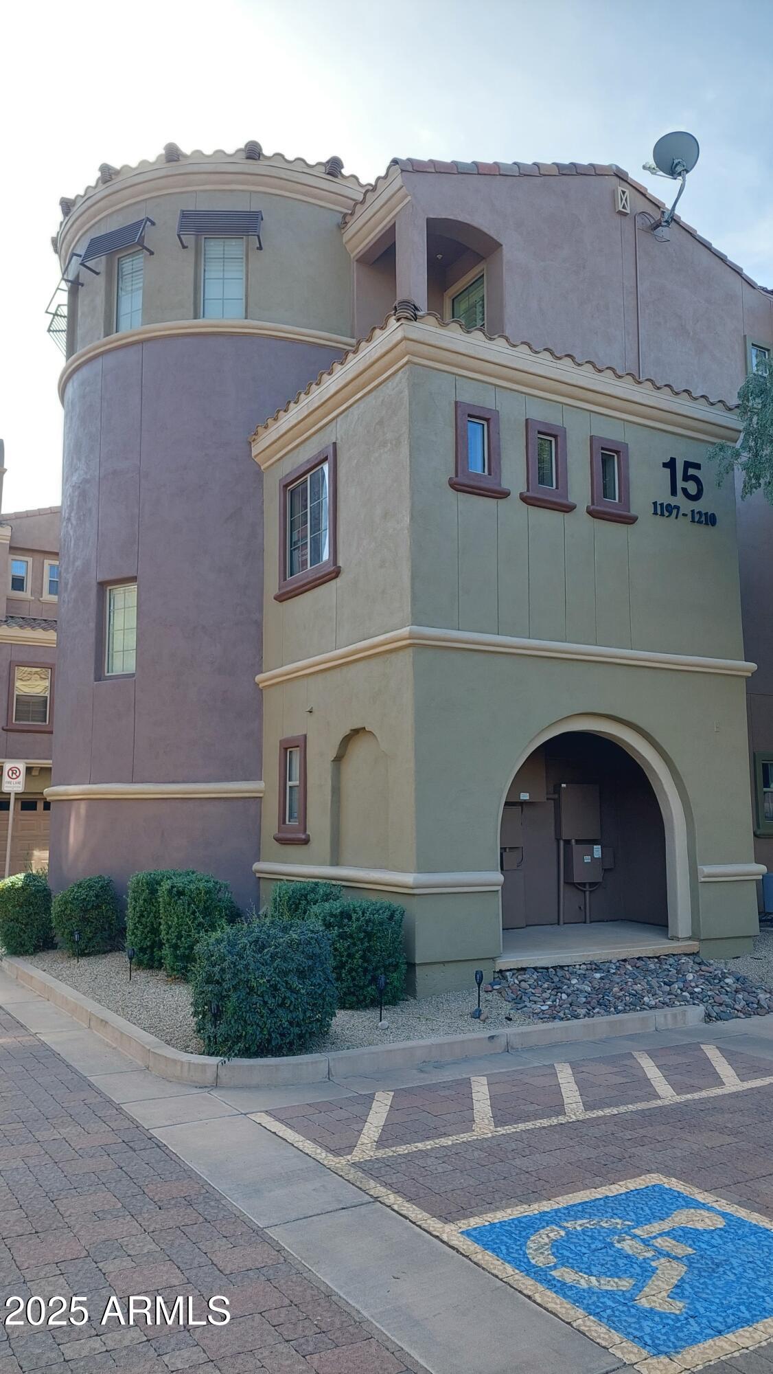 3935 E Rough Rider Road 1197