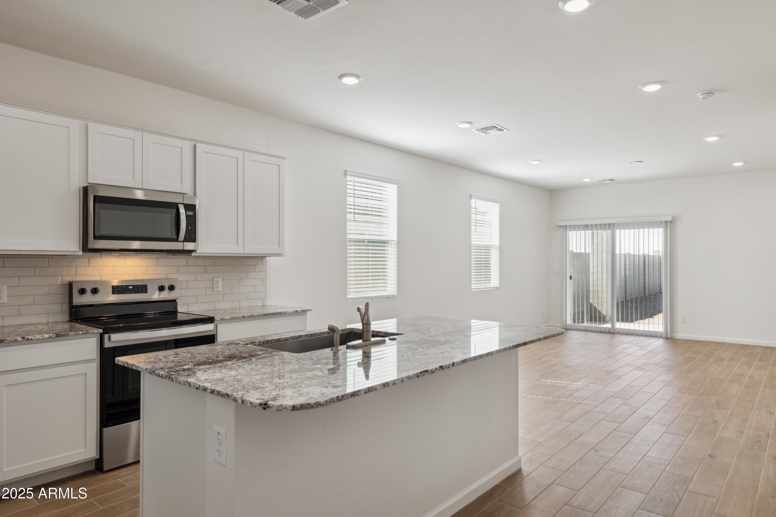 25429 W LA SALLE Street