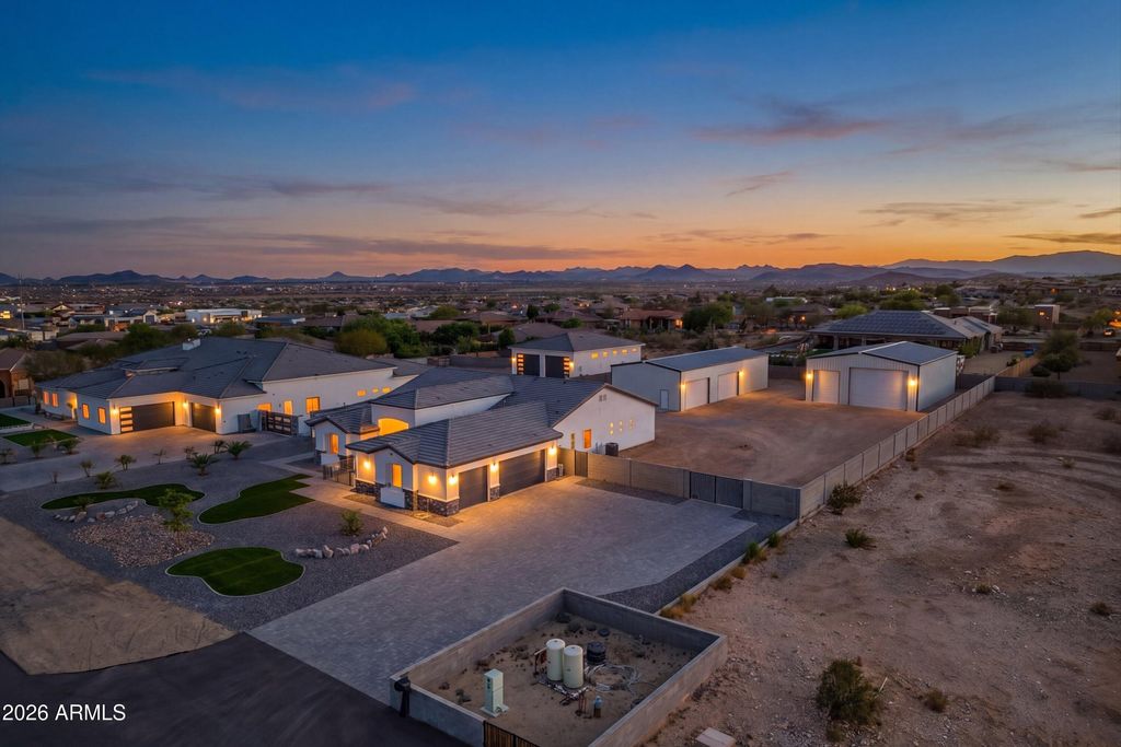 Photo of 10136 W Hatfield Road, Peoria, AZ 85383 (MLS # 7031916)