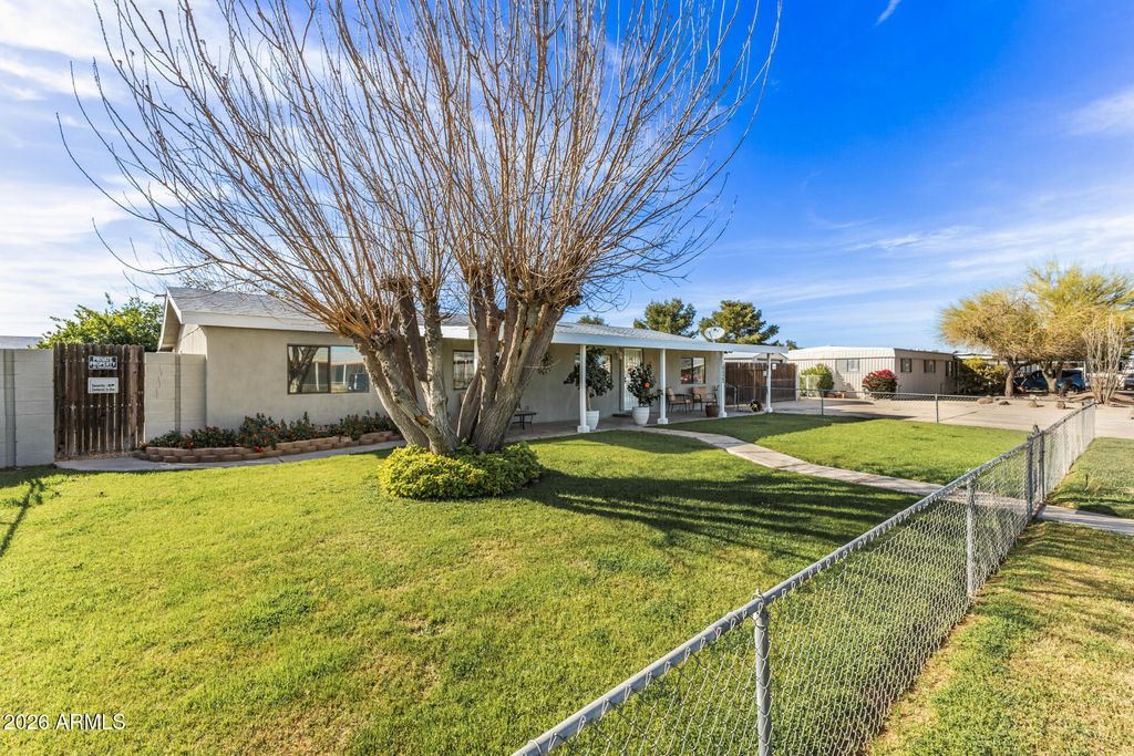 Photo of 16022 N 70th Avenue, Peoria, AZ 85382 (MLS # 6991905)