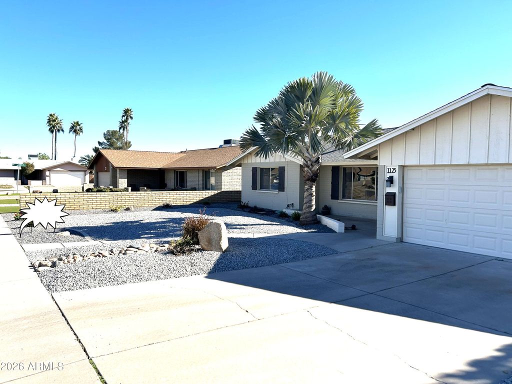 Photo of 1125 E Lodge Drive, Tempe, AZ 85283 (MLS # 6956917)