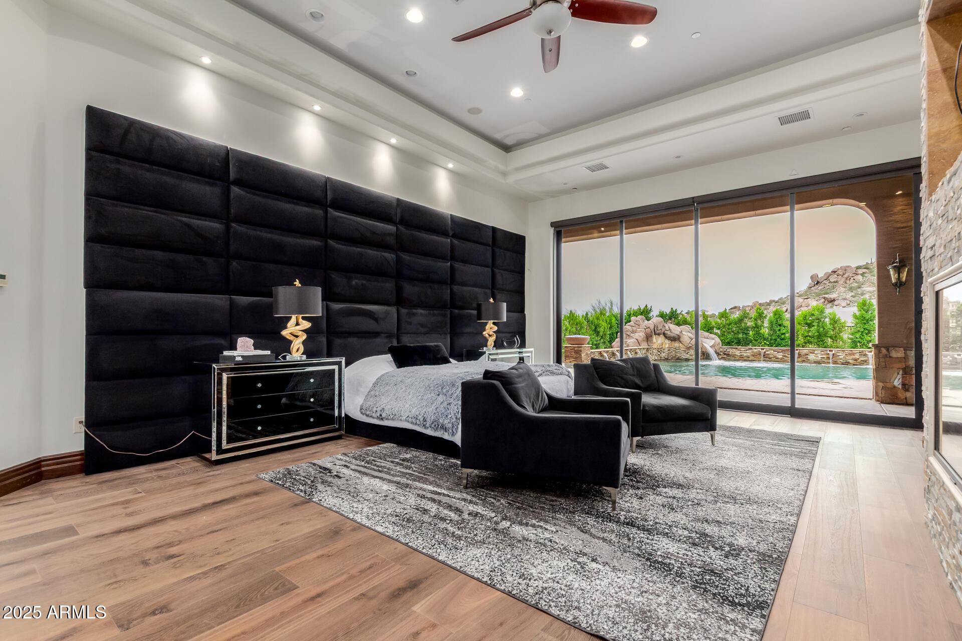 Metes and bounds. - Residential