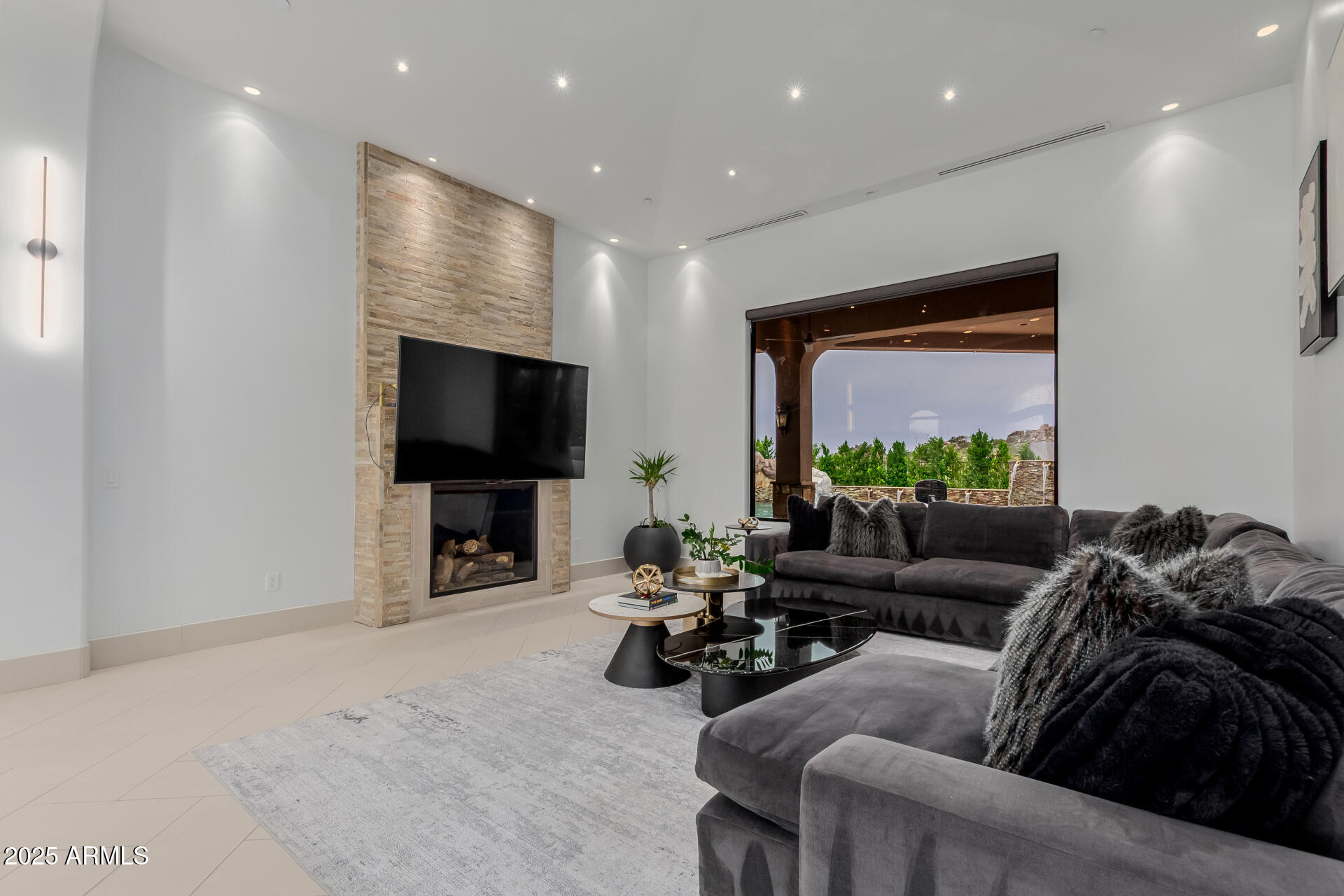 Metes and bounds. - Residential