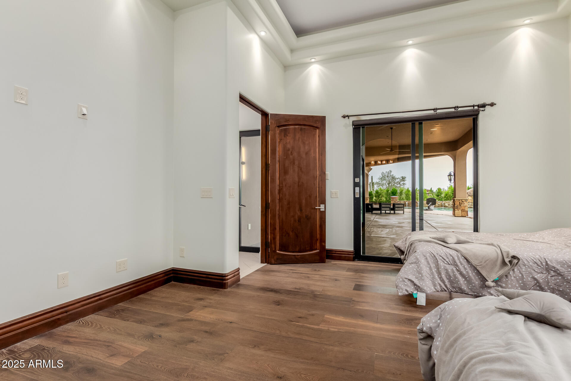 Metes and bounds. - Residential
