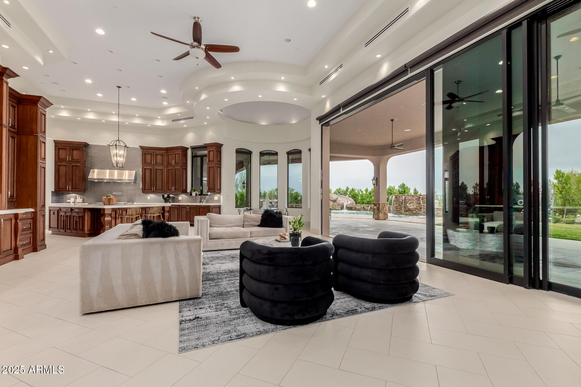 Metes and bounds. - Residential