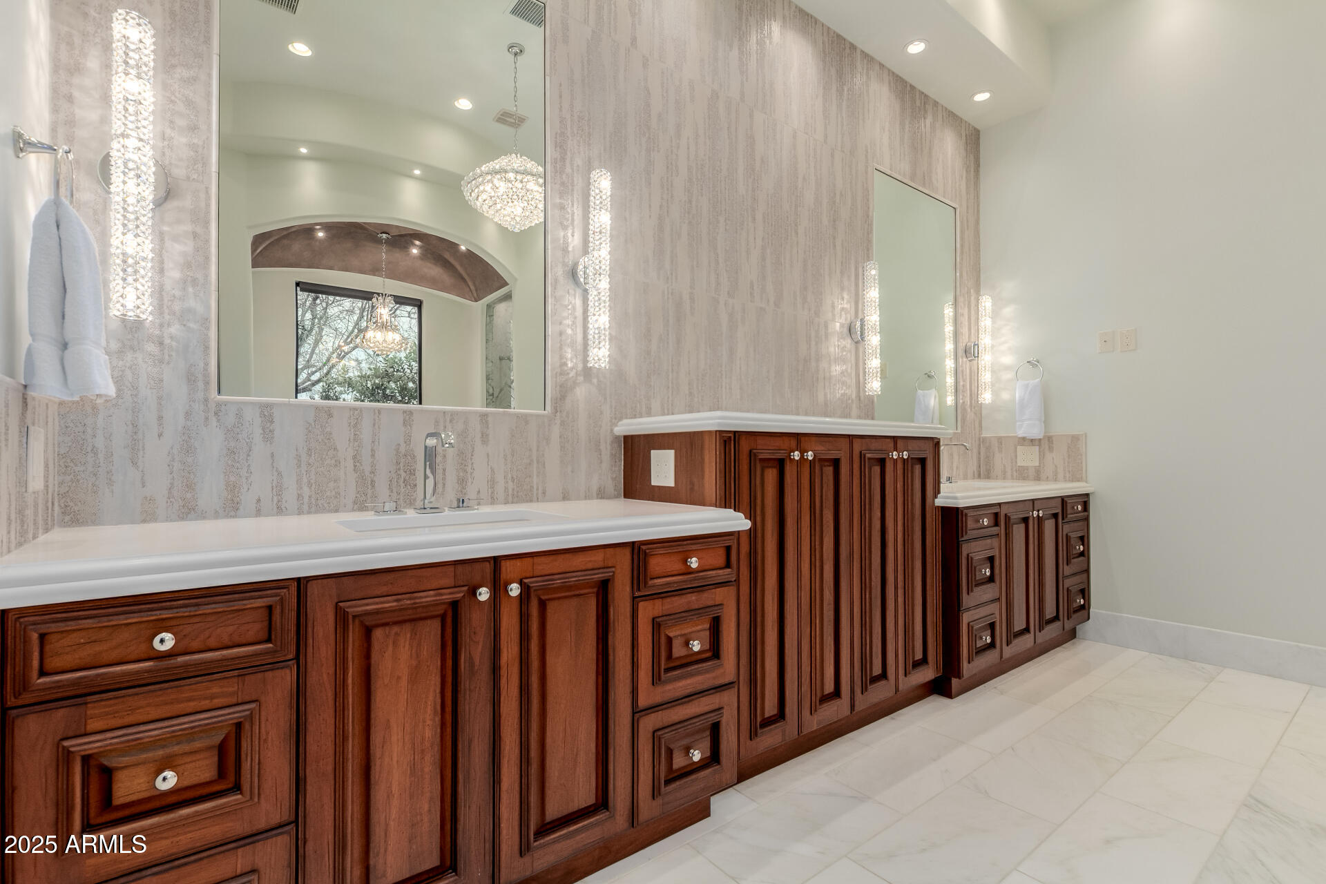 Metes and bounds. - Residential
