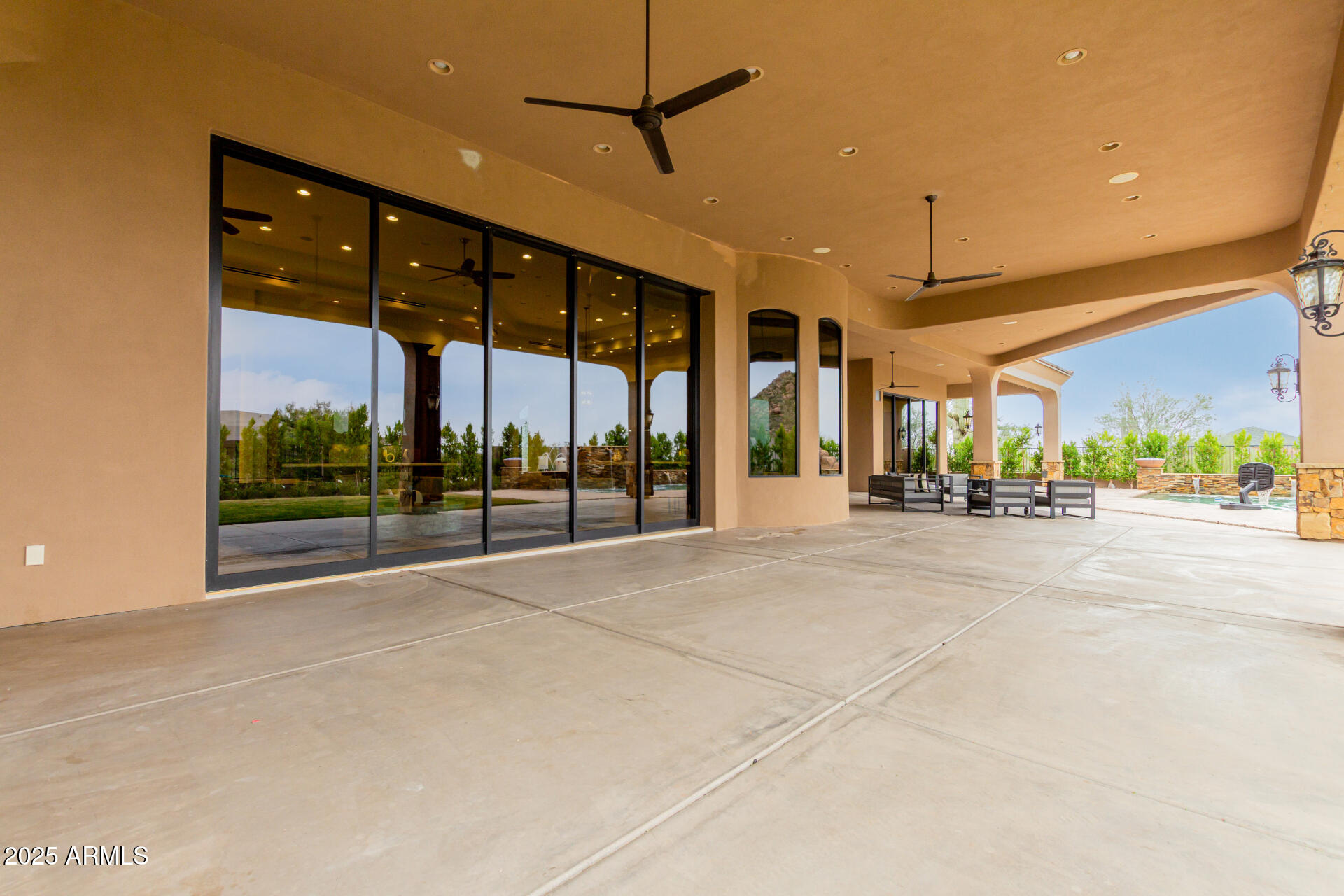 Metes and bounds. - Residential