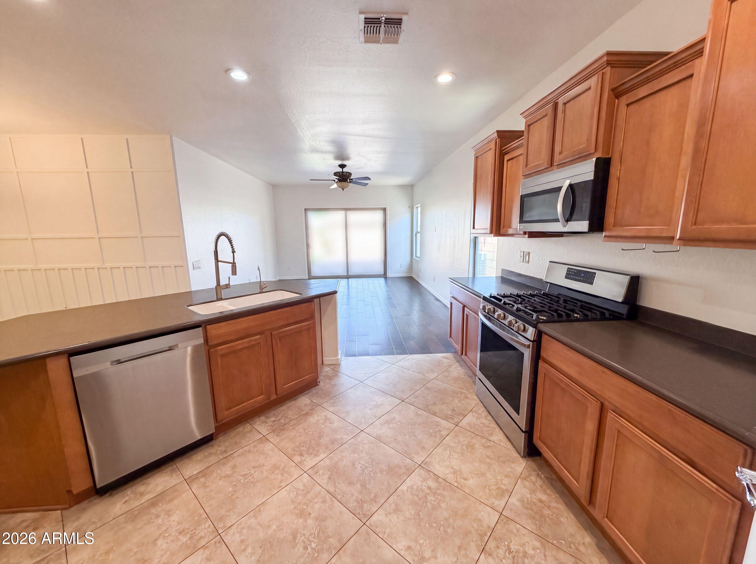 4612 S MARRON --