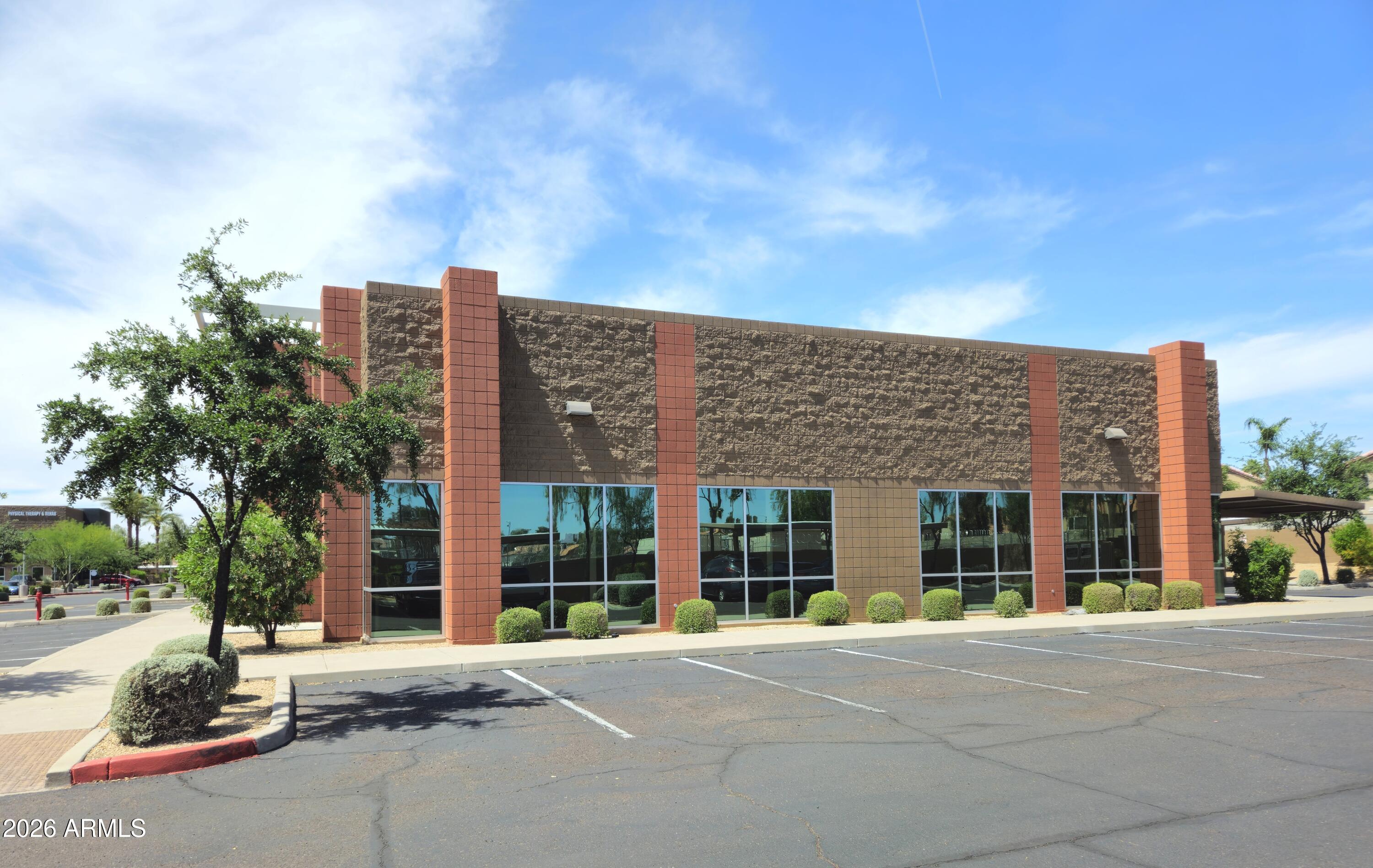 4550 E BELL Road 142