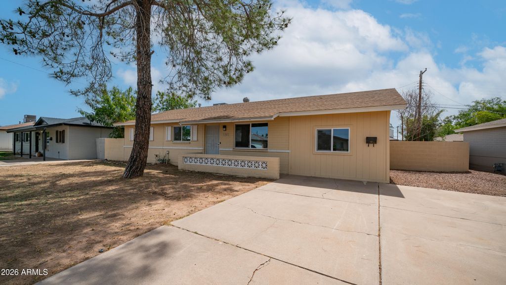 Photo of 1421 W 7th Street, Tempe, AZ 85281 (MLS # 7003781)