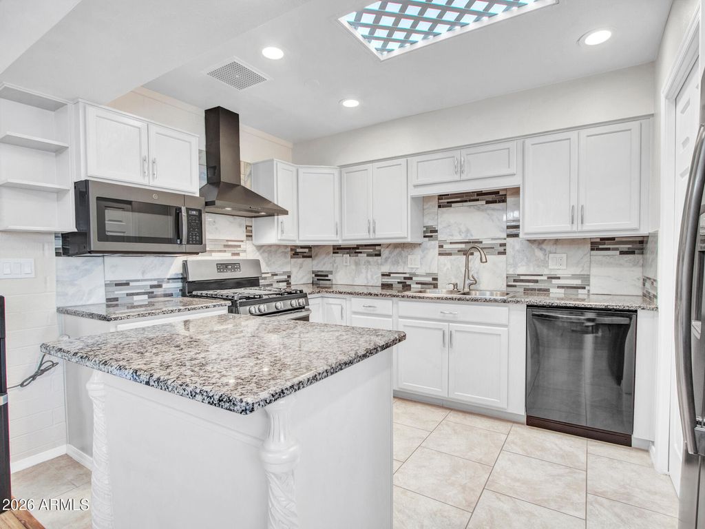 Photo of 10848 W Connecticut Avenue, Sun City, AZ 85351 (MLS # 7010004)