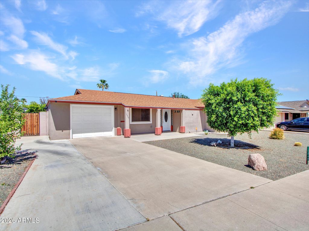 Photo of 10848 W Connecticut Avenue, Sun City, AZ 85351 (MLS # 7010004)