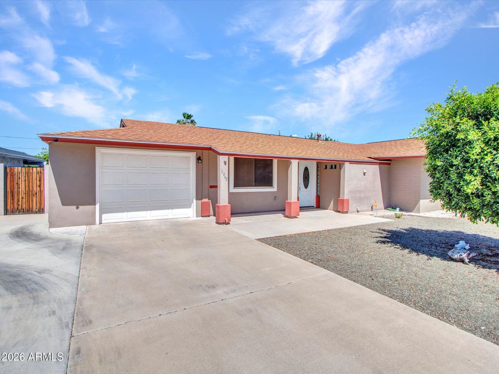 Photo of 10848 W Connecticut Avenue, Sun City, AZ 85351 (MLS # 7010004)
