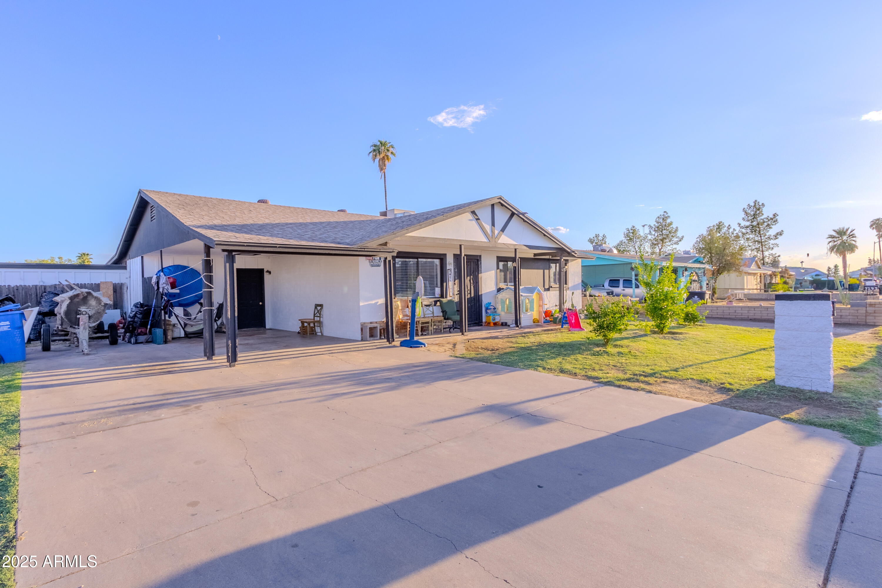 7139 W WILSHIRE Drive