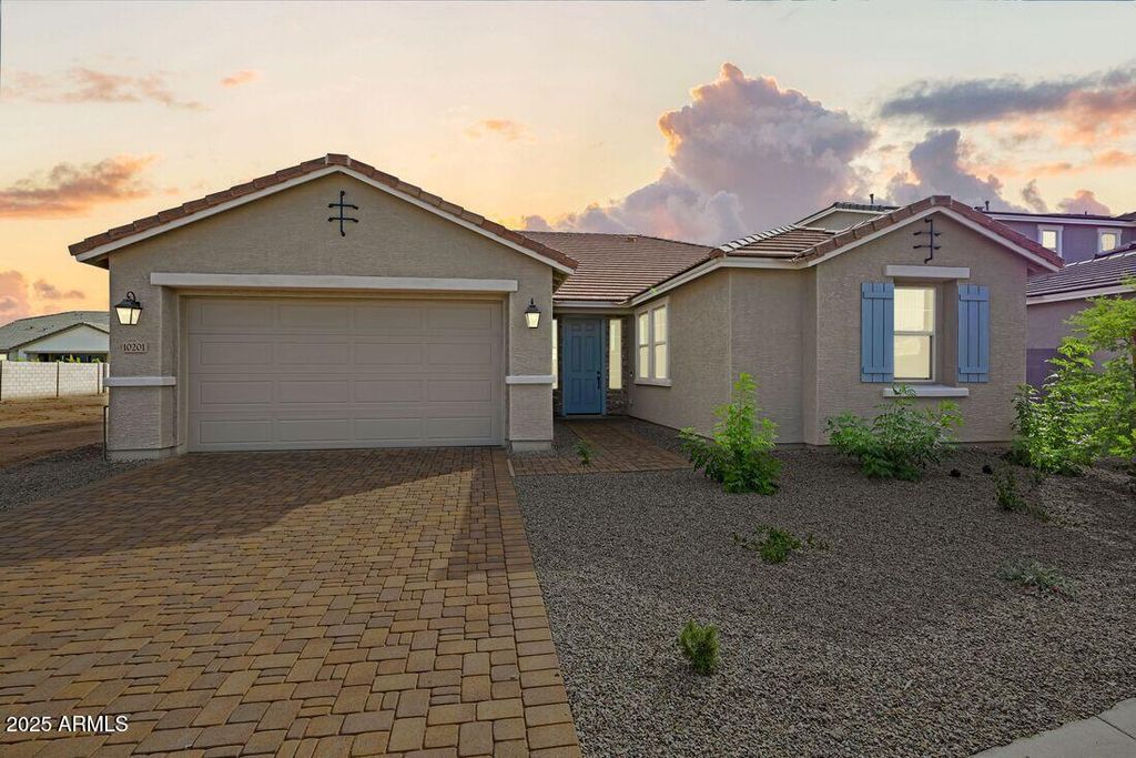 Photo of 10201 W Weldon Avenue, Avondale, AZ 85392 (MLS # 6873011)