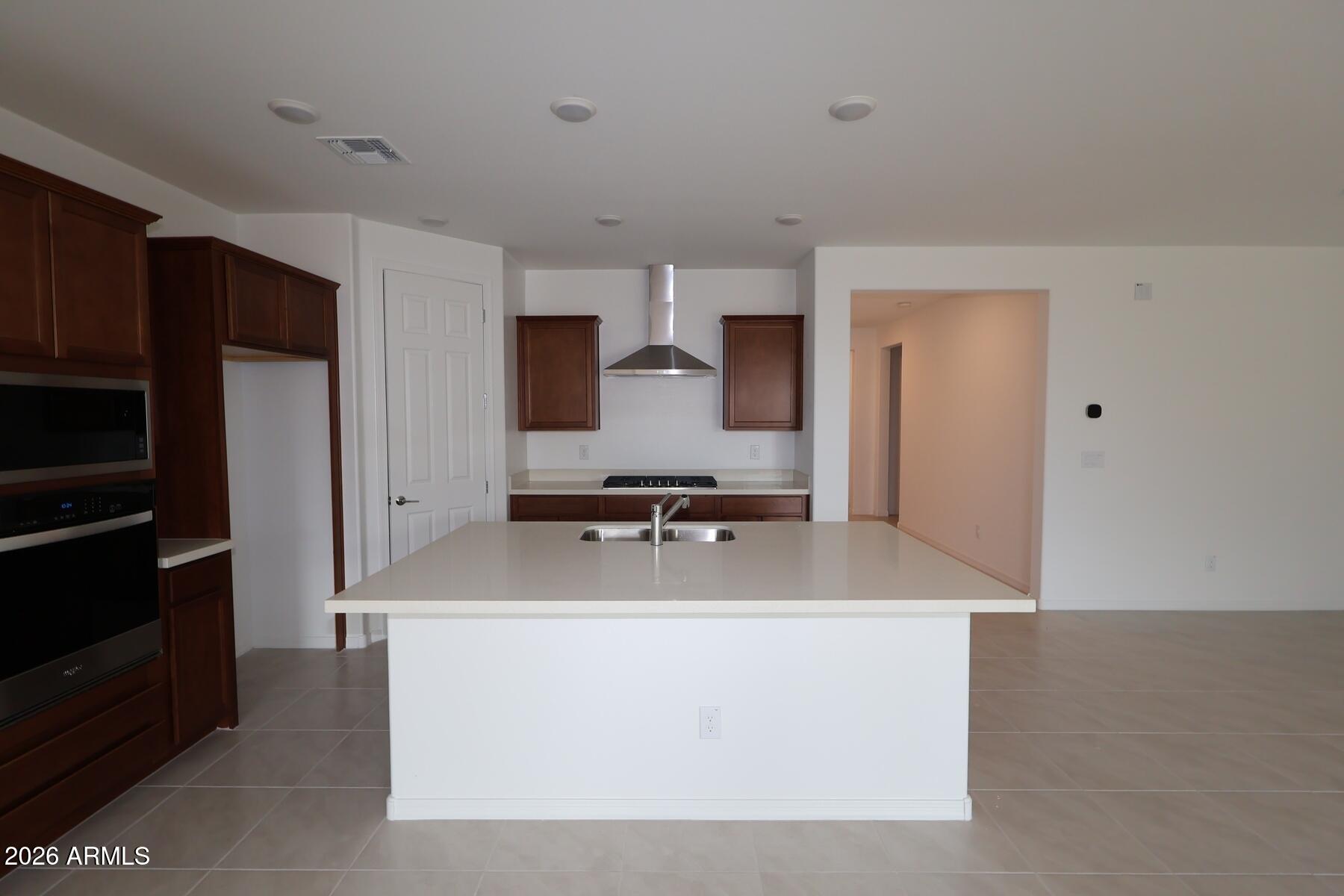 24229 W RAYMOND Street