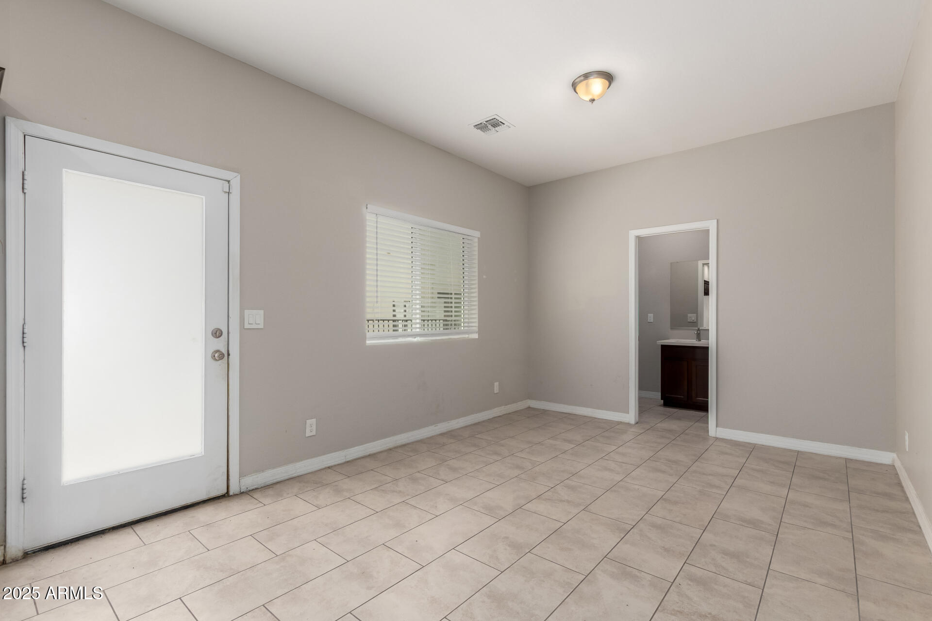 2000 N 36TH Street 19