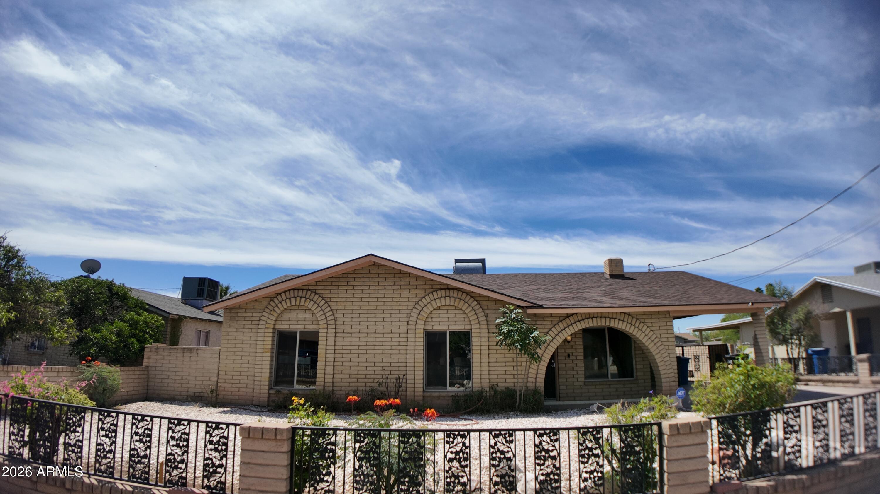 2327 E Victory Dr, Tempe, AZ, 85288