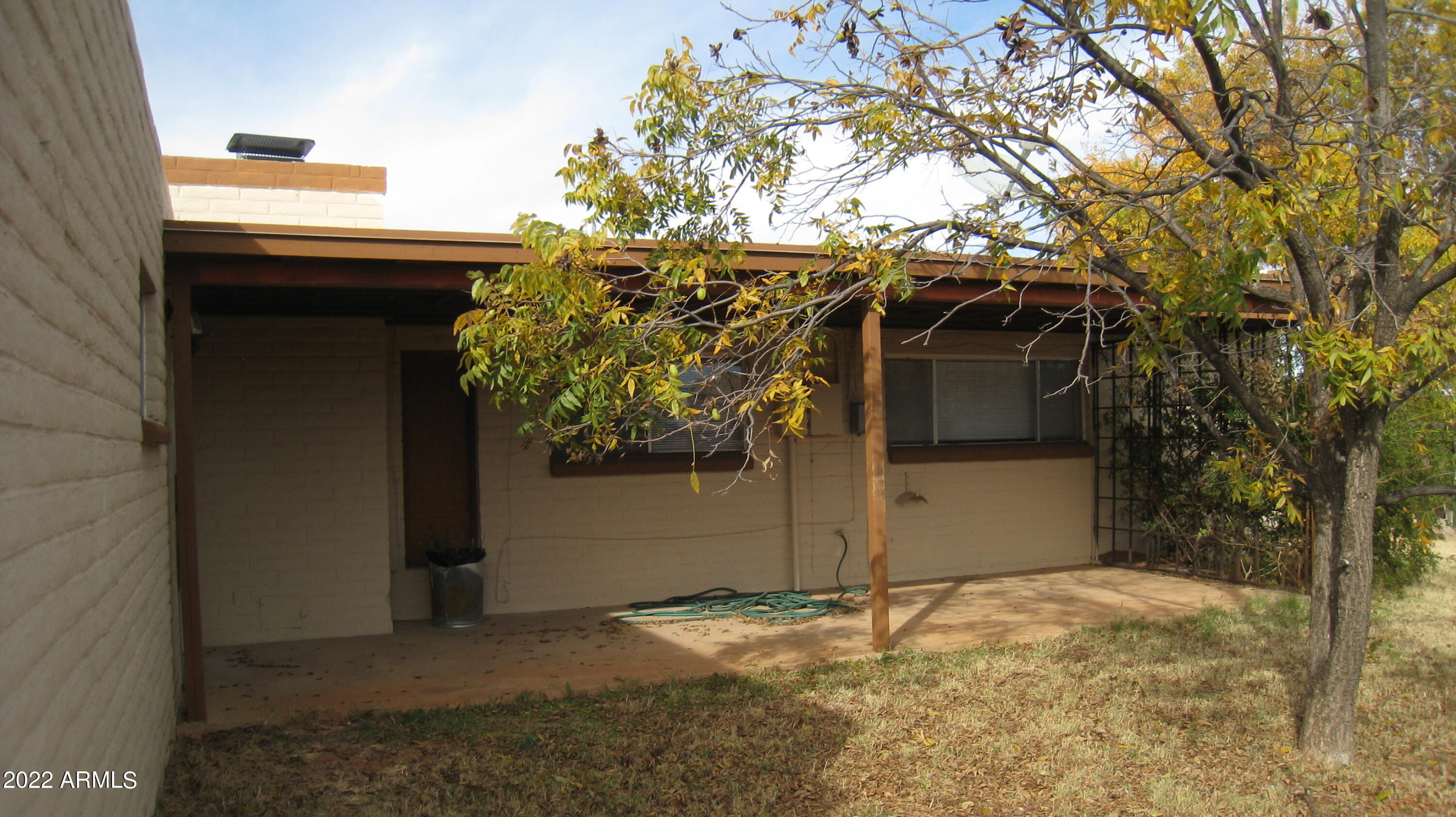 BUENA UNIT 1 - Residential Lease
