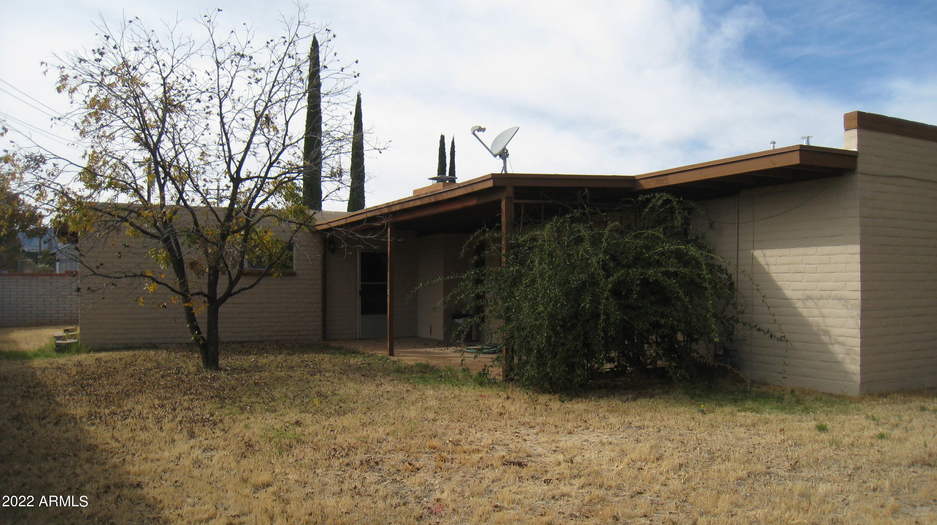 BUENA UNIT 1 - Residential Lease