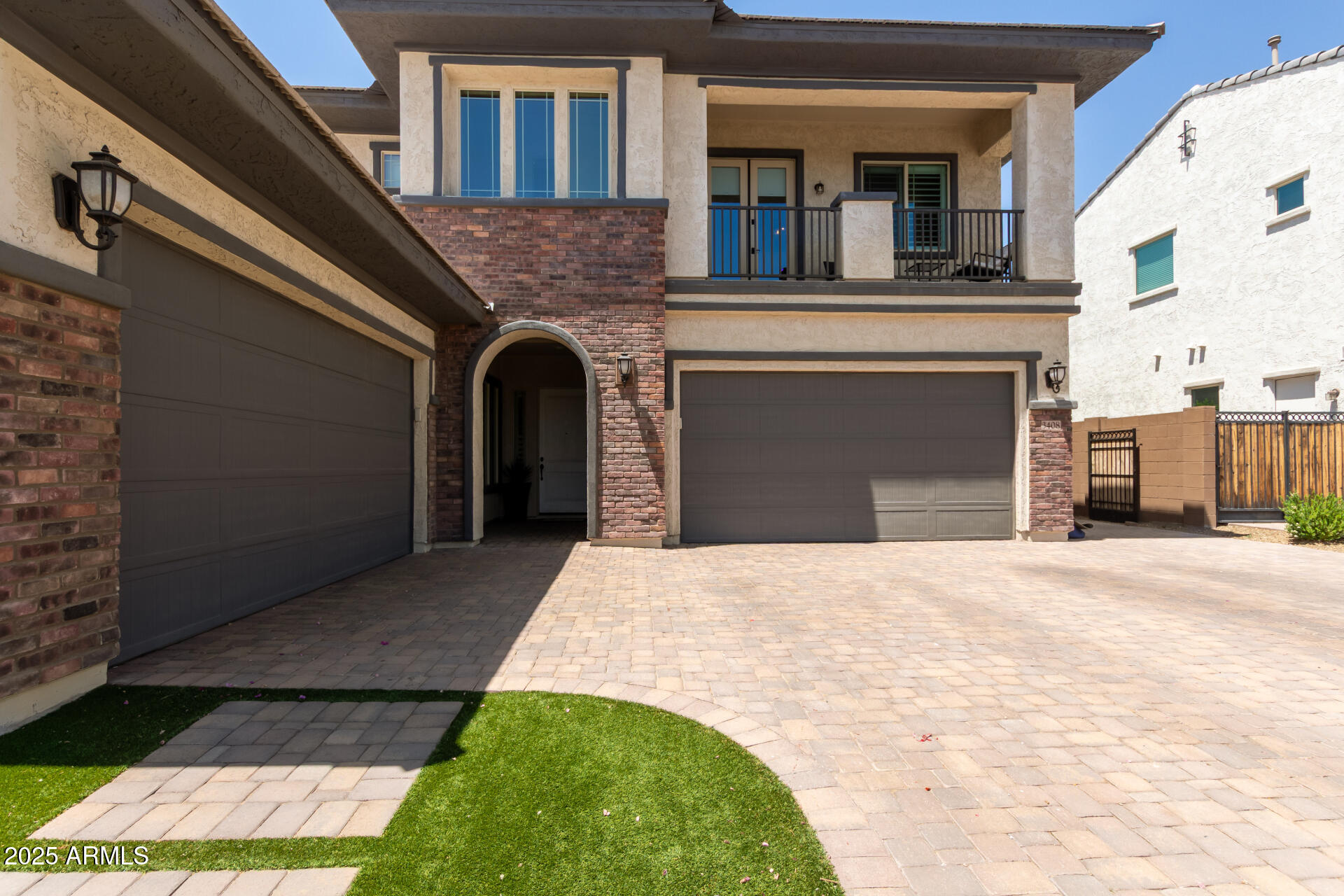 3408 E DALEY Lane