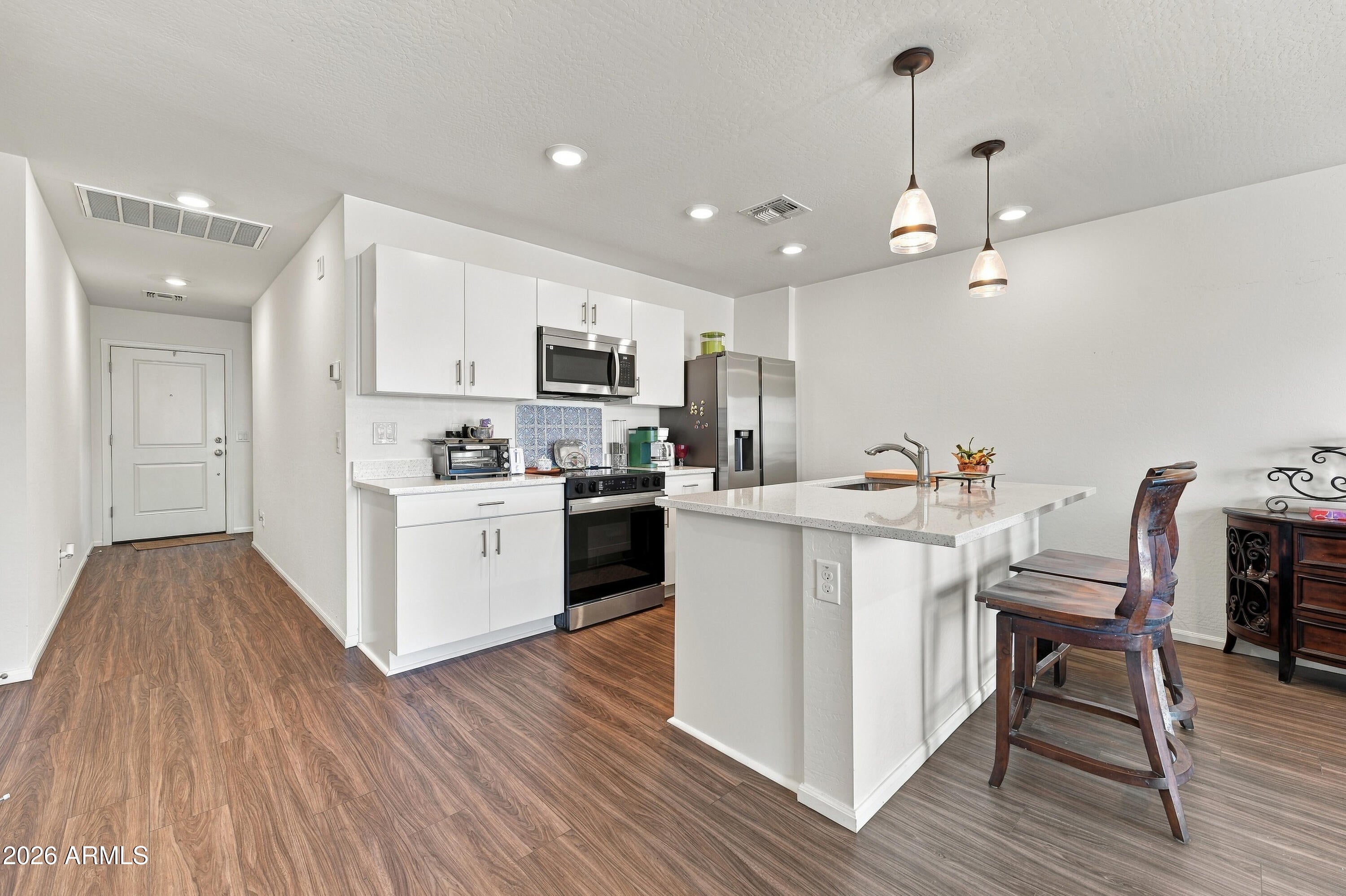 1352 W INCA Drive