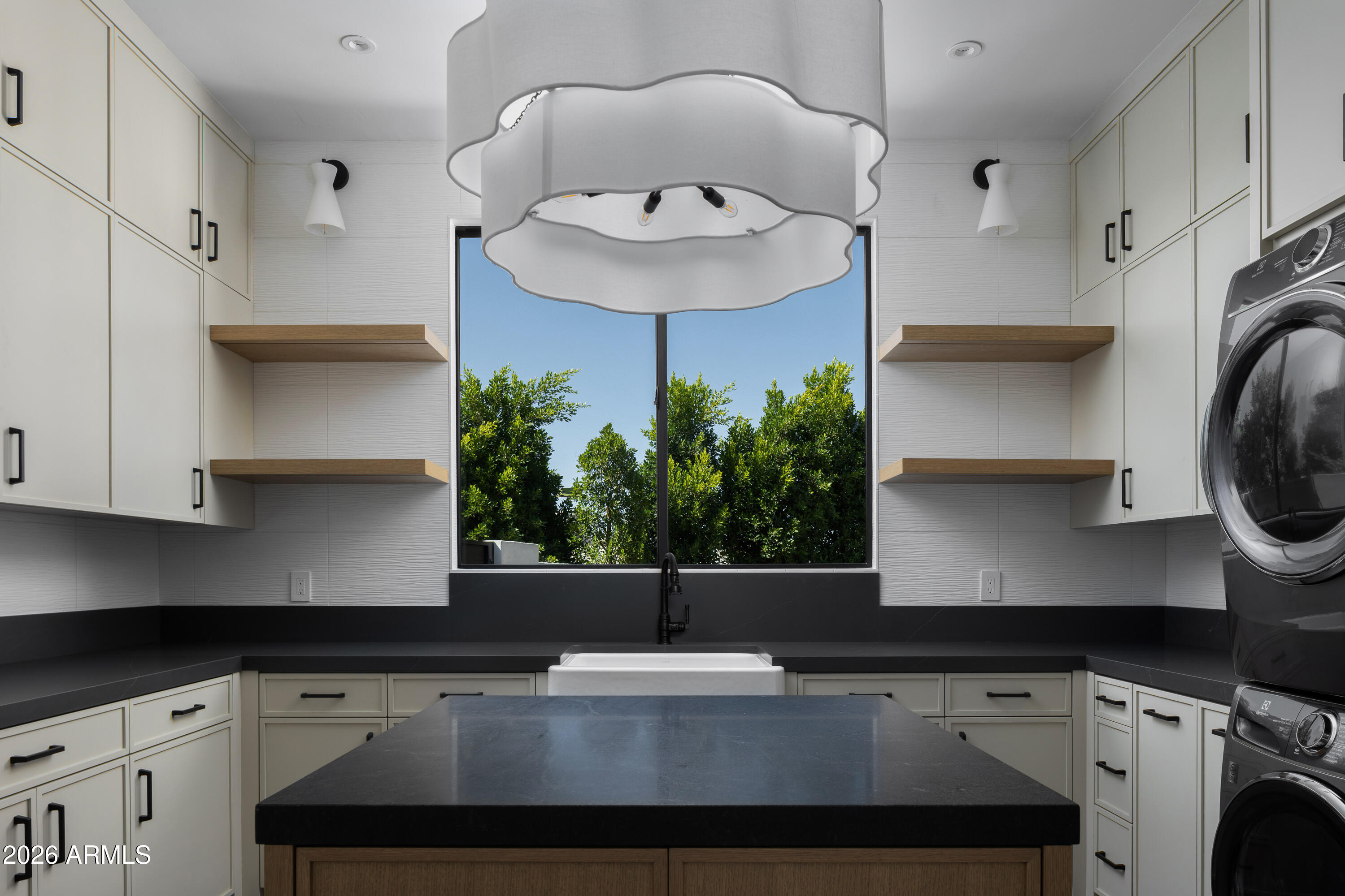 PARADISE HIGHLANDS ESTATES - Residential