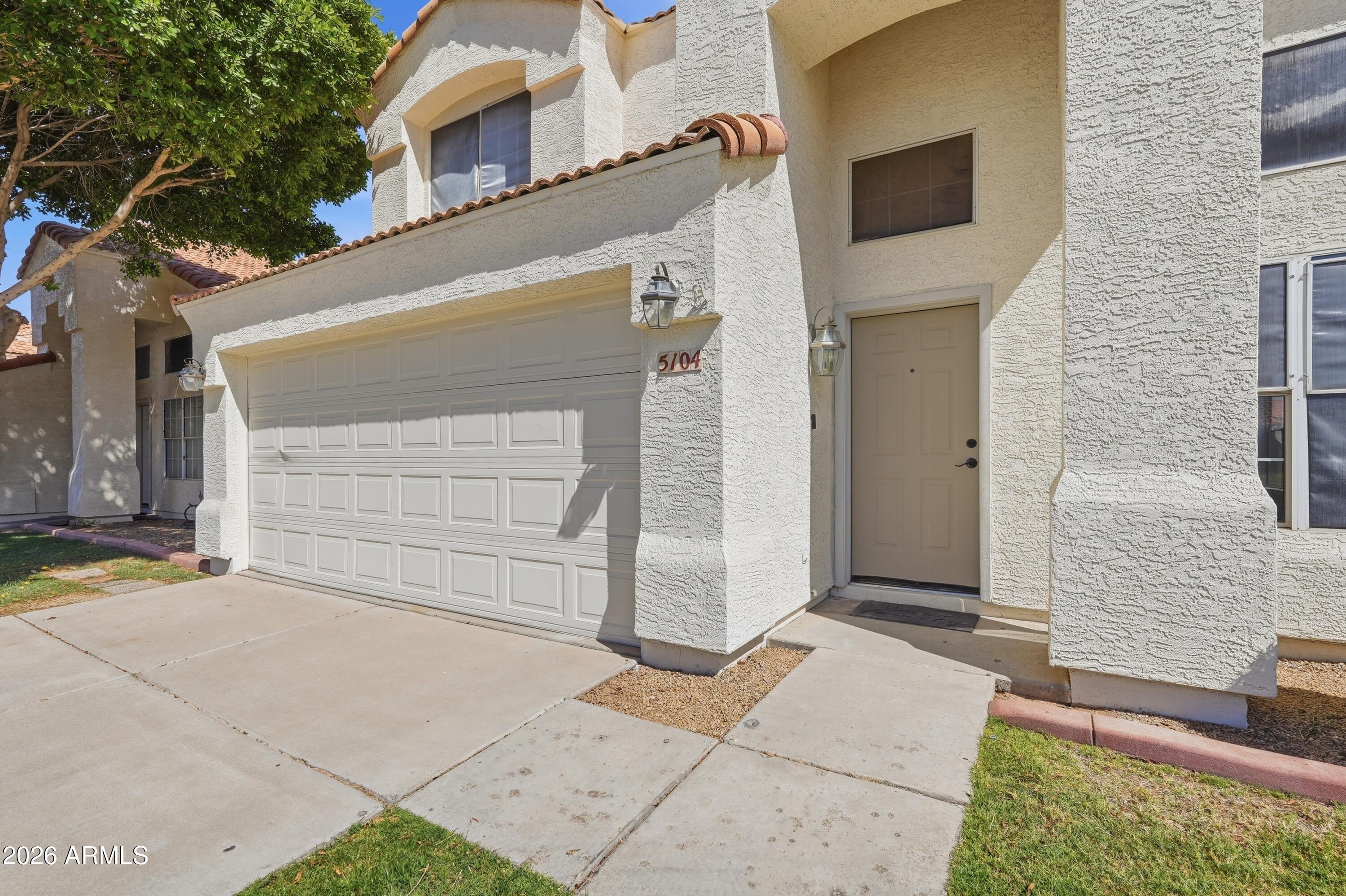 5104 E CATALINA Avenue