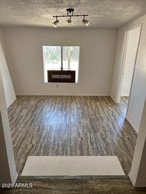 127 E APACHE Street