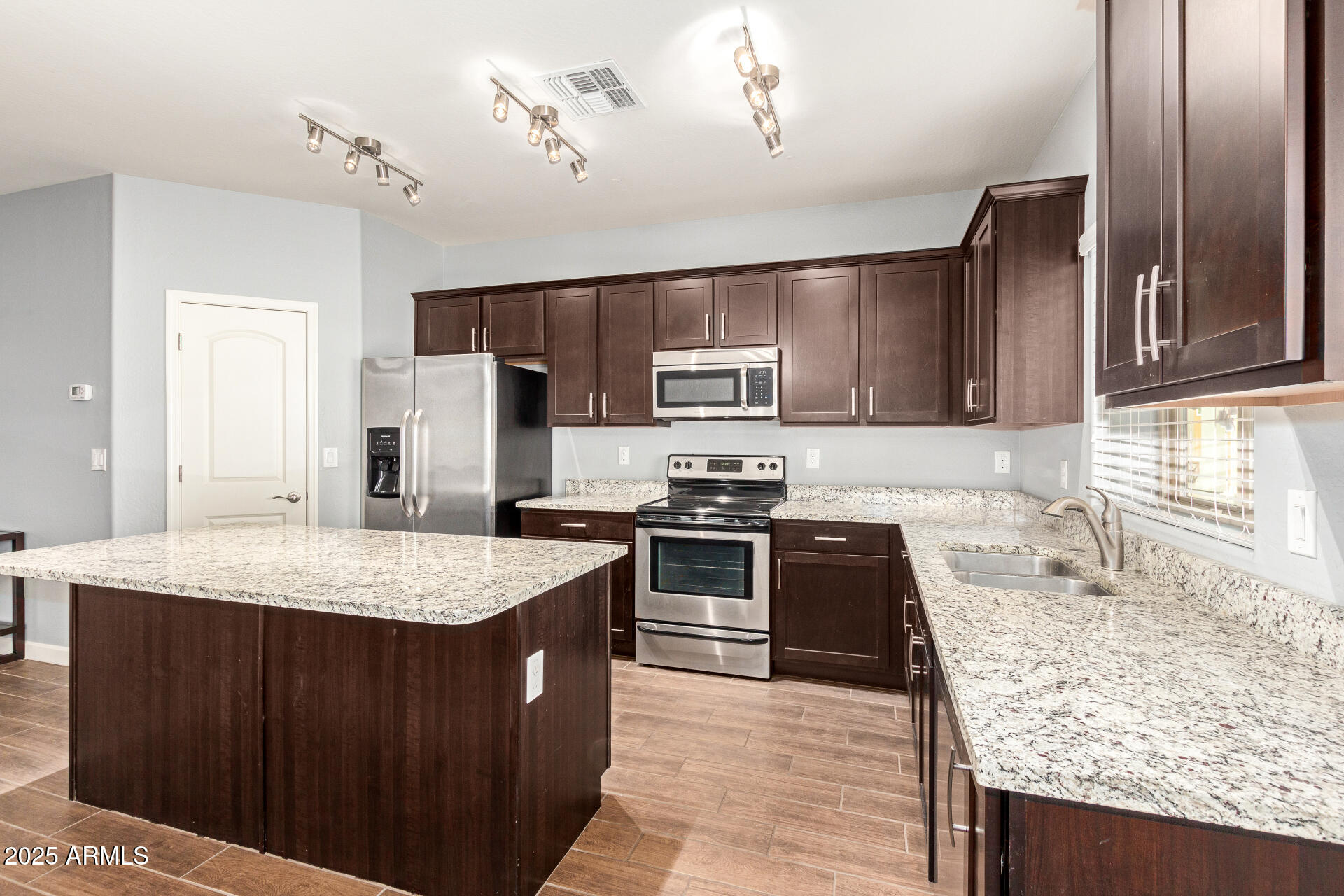 2150 W ALAMEDA Road 1112