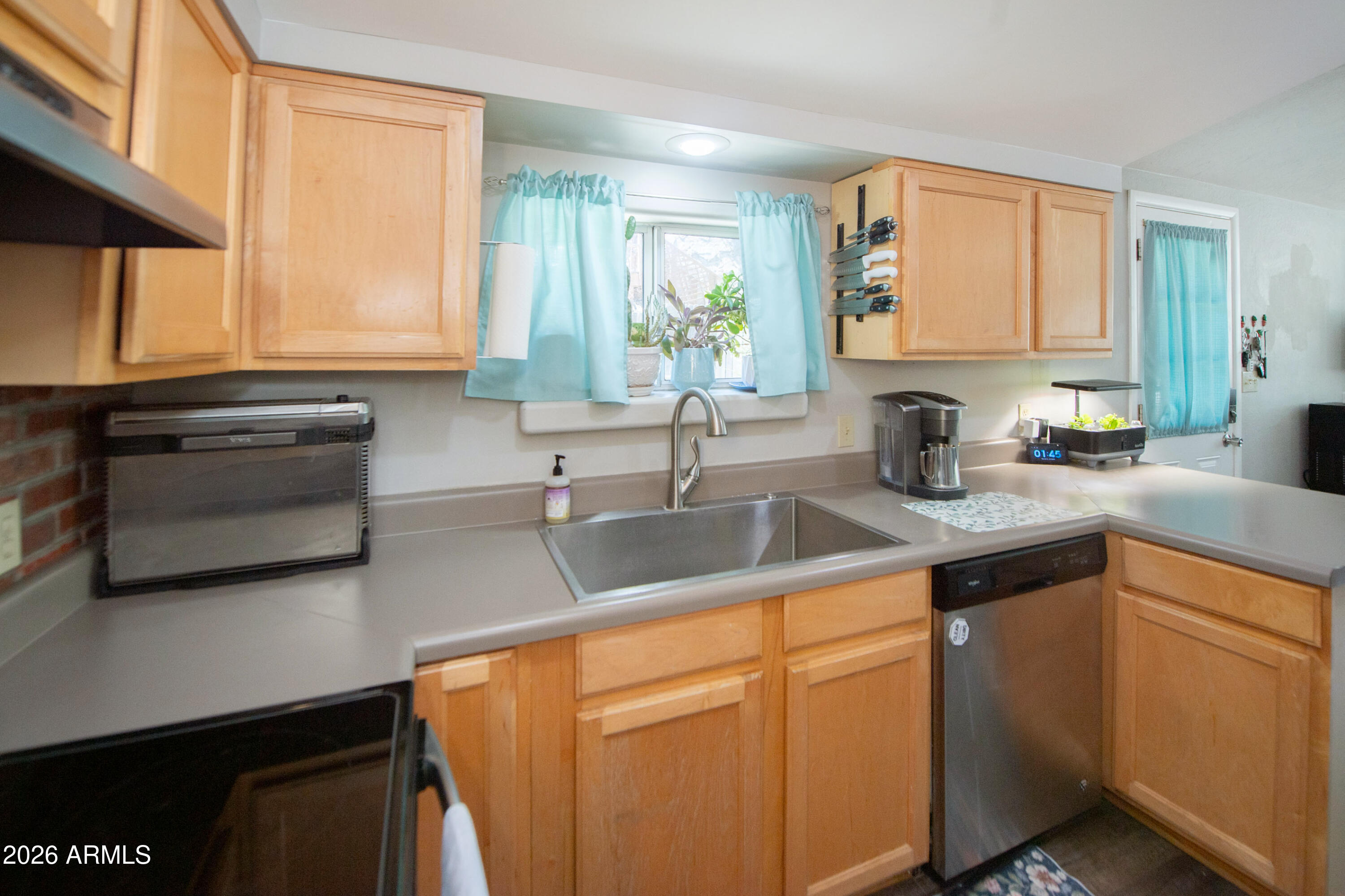 YARNELL HEIGHTS - Residential