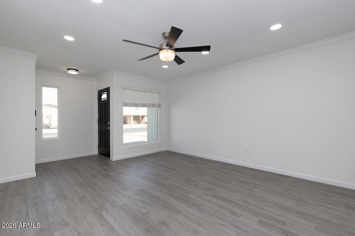 2543 E IMPALA Avenue