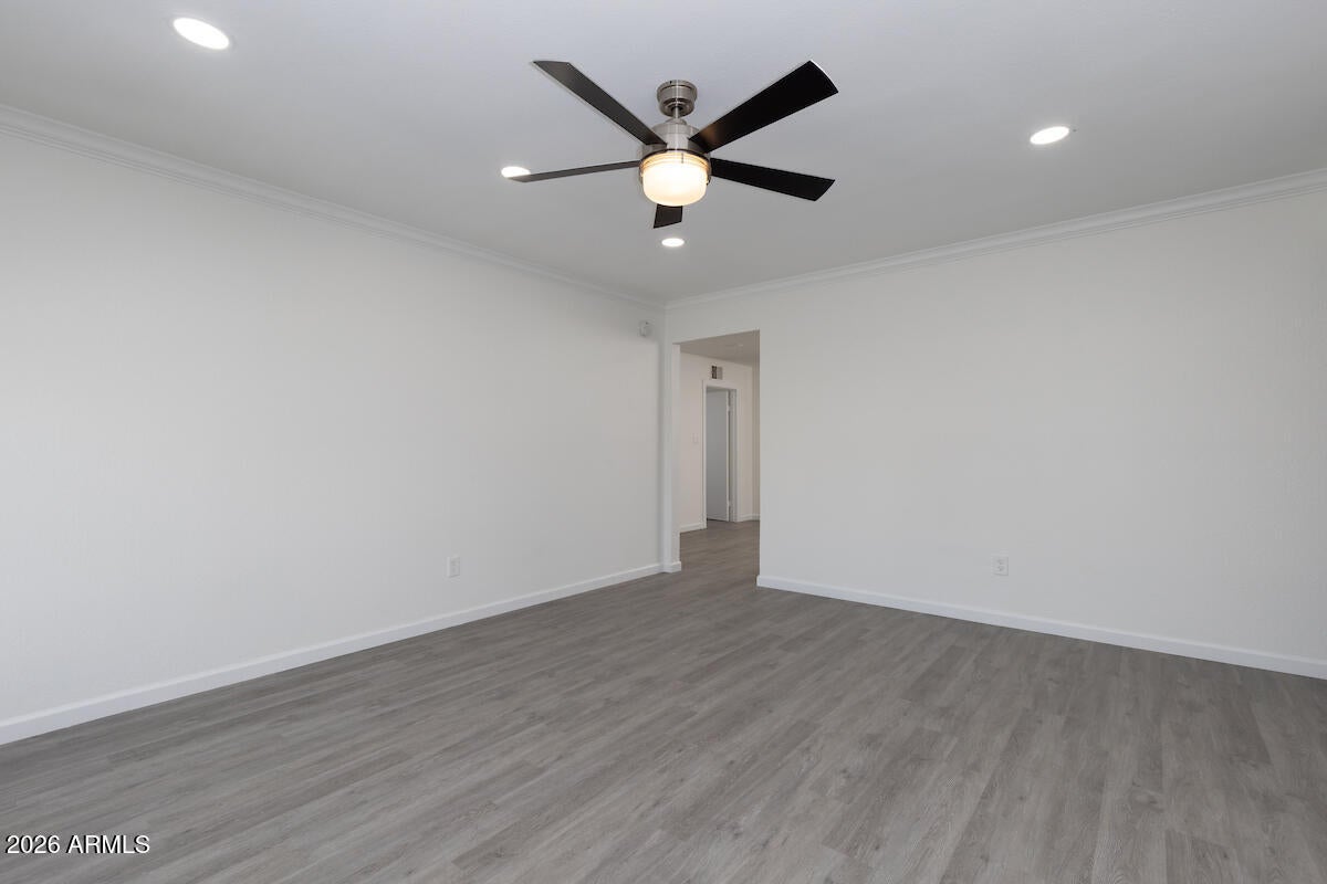 2543 E IMPALA Avenue