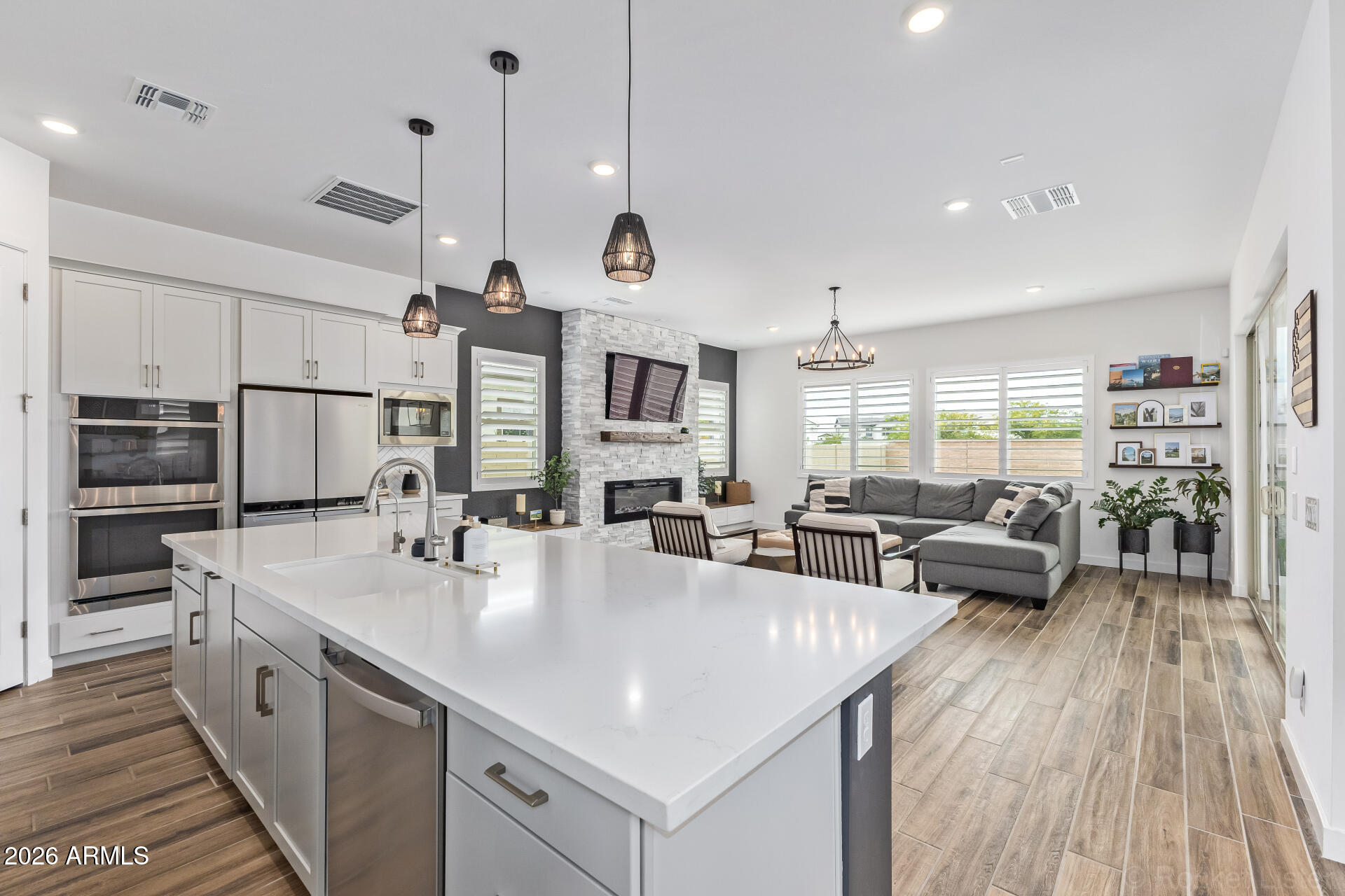 1478 E LODGEPOLE Drive