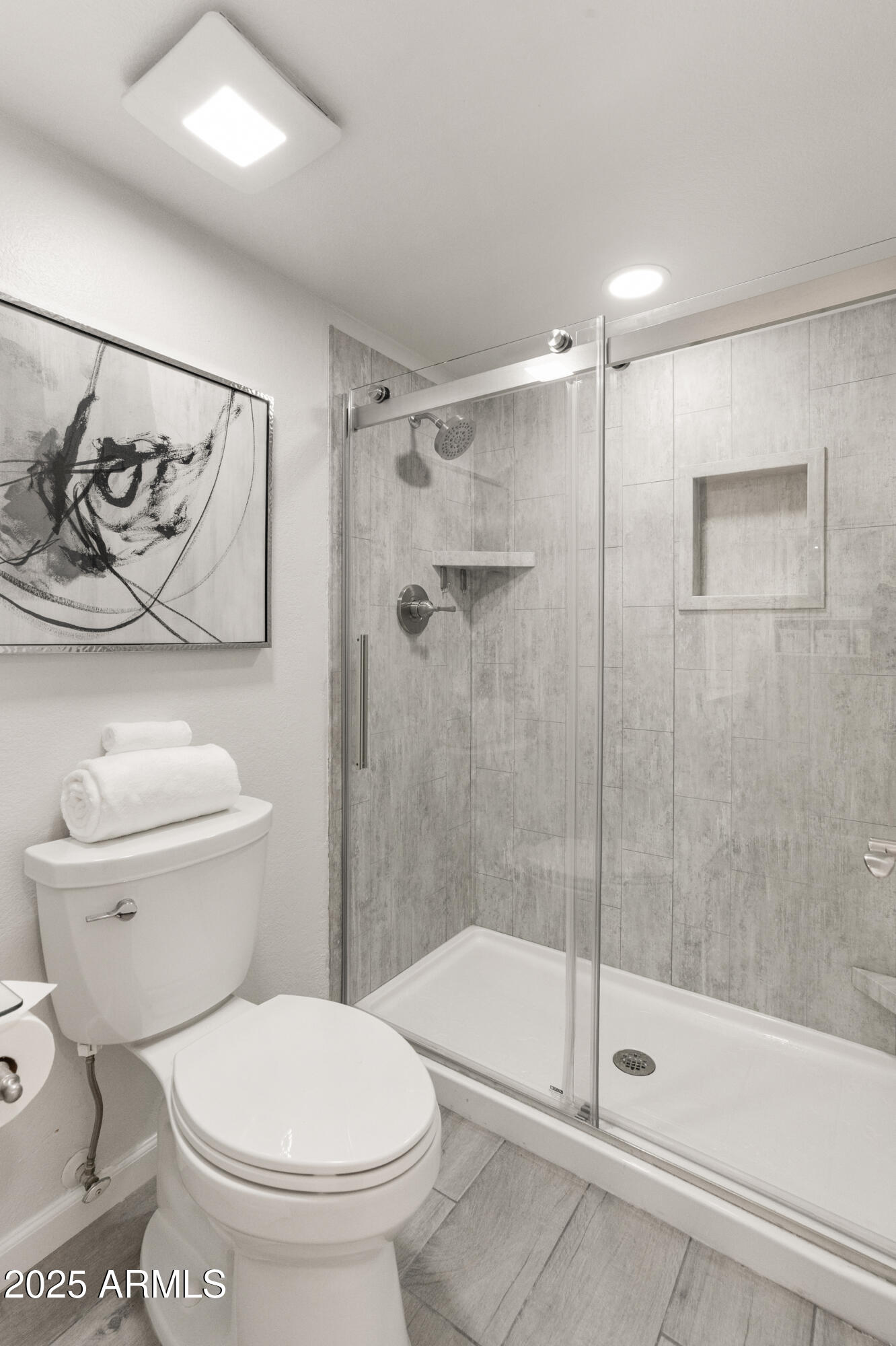 Scottsdale, Arizona 85260, United States, 2 Bedrooms Bedrooms, ,2 BathroomsBathrooms,Residential,Pending,136506