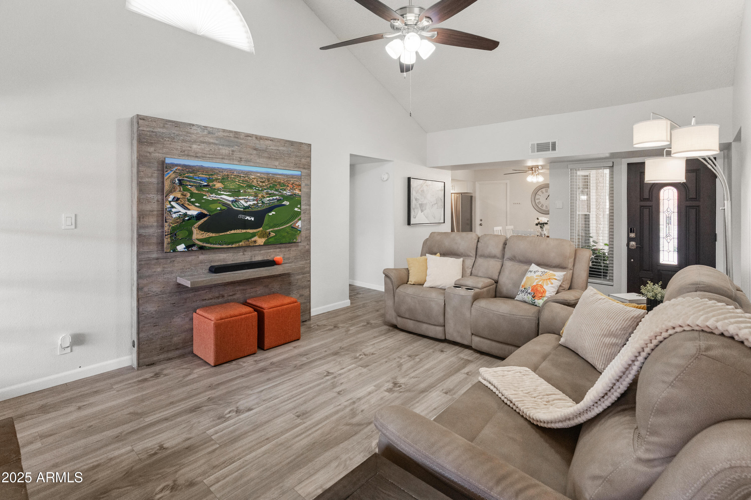 Scottsdale, Arizona 85260, United States, 2 Bedrooms Bedrooms, ,2 BathroomsBathrooms,Residential,Pending,136506