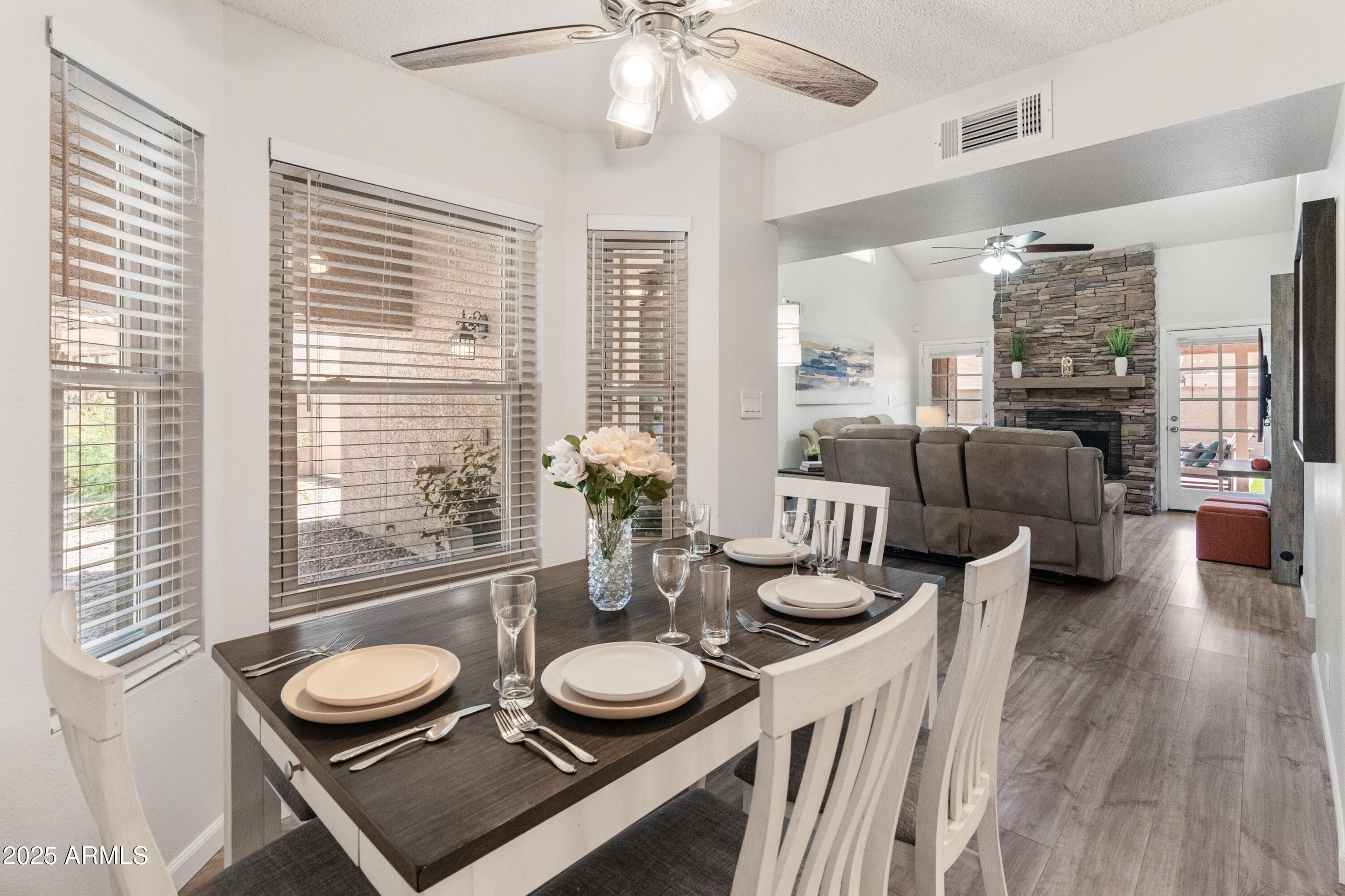 Scottsdale, Arizona 85260, United States, 2 Bedrooms Bedrooms, ,2 BathroomsBathrooms,Residential,Pending,136506