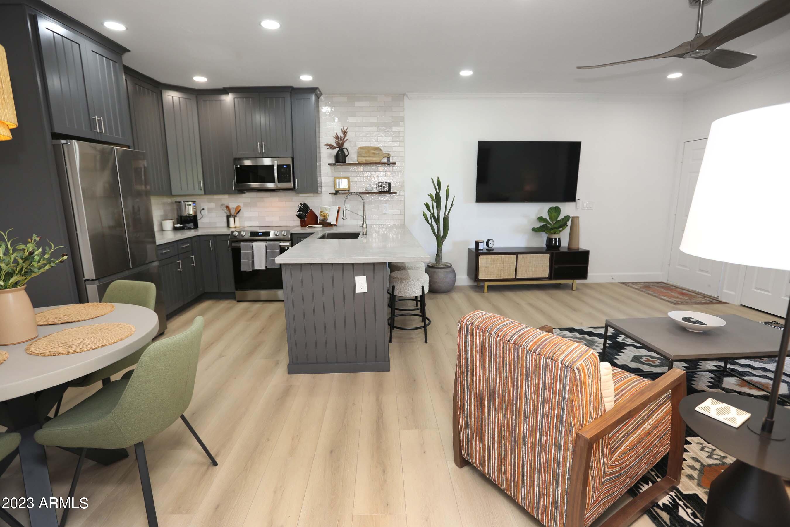 7009 E ACOMA Drive 2050