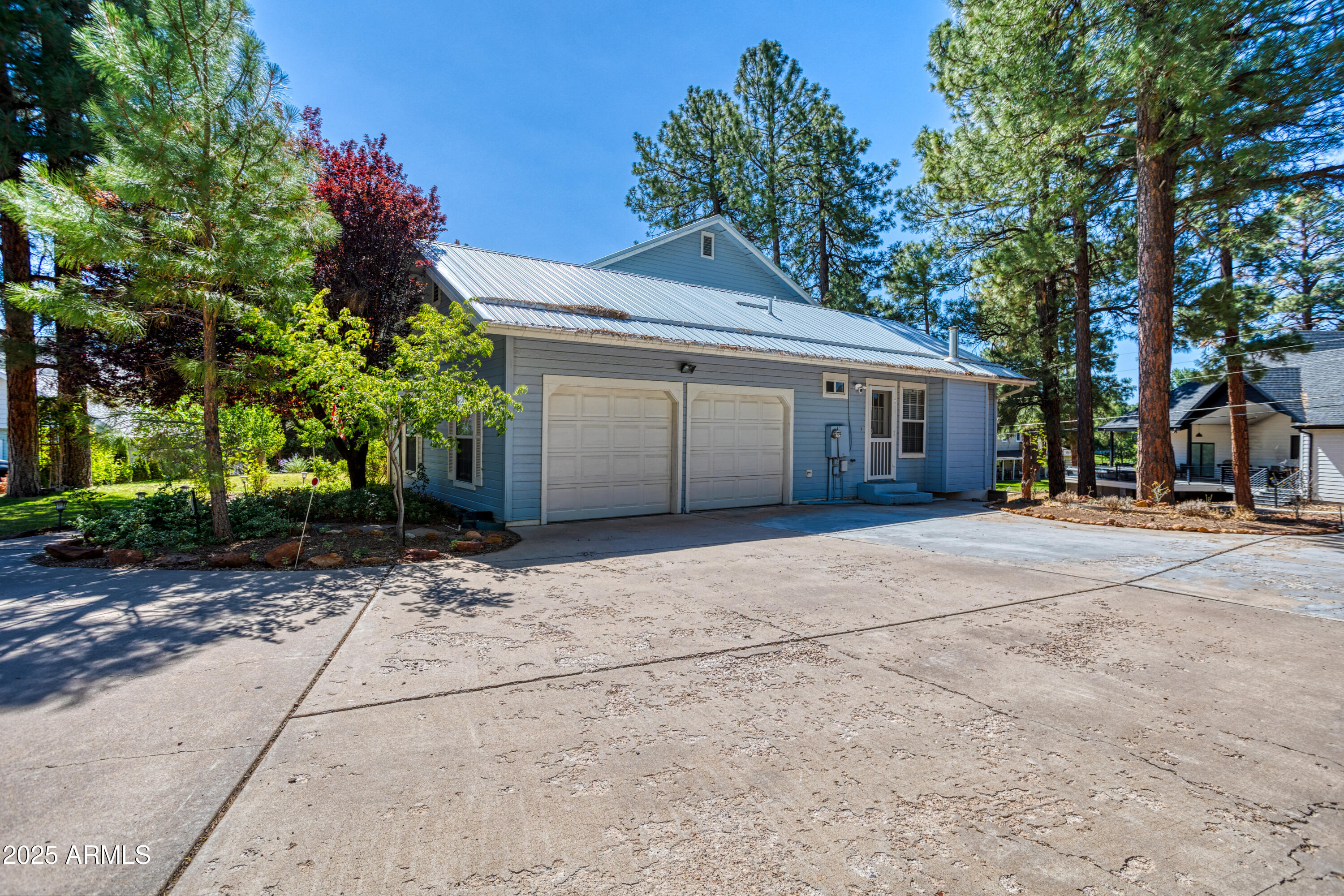 1620 N 36TH Circle