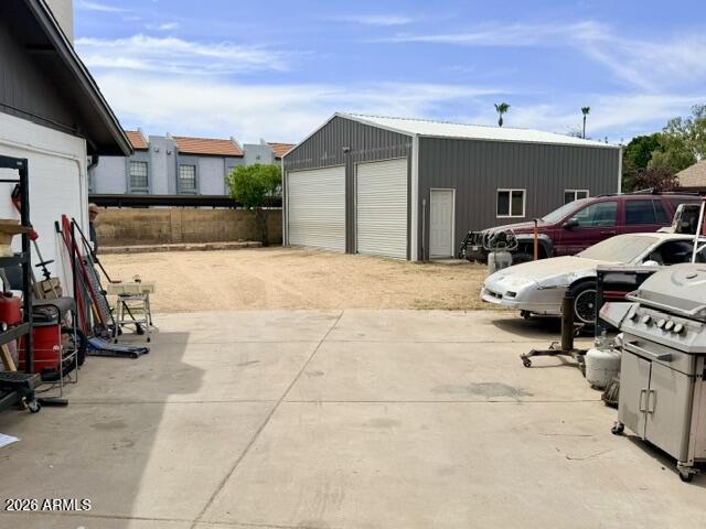 3164 W MEADOW Drive
