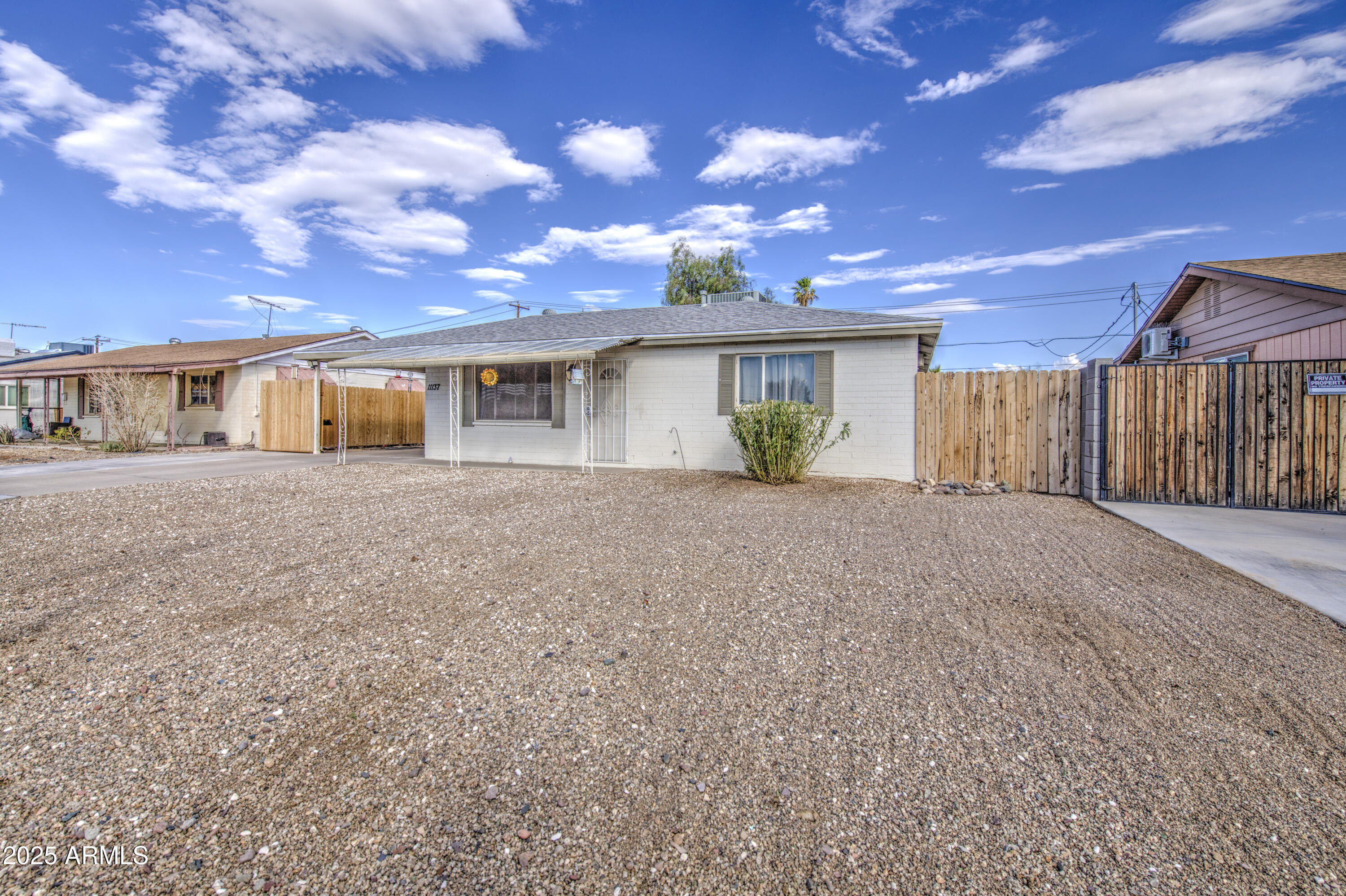11137 W OREGON Avenue