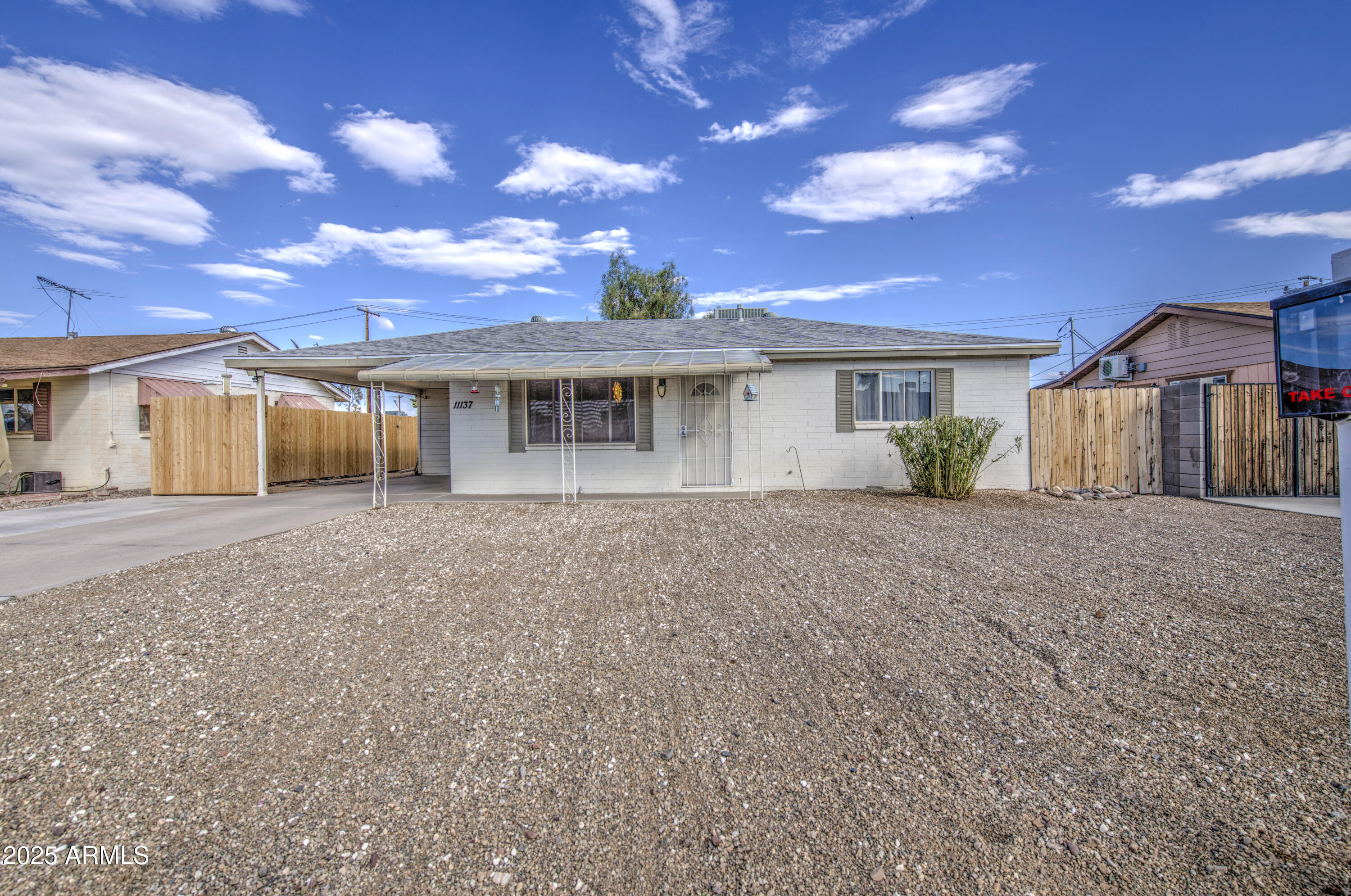 11137 W OREGON Avenue