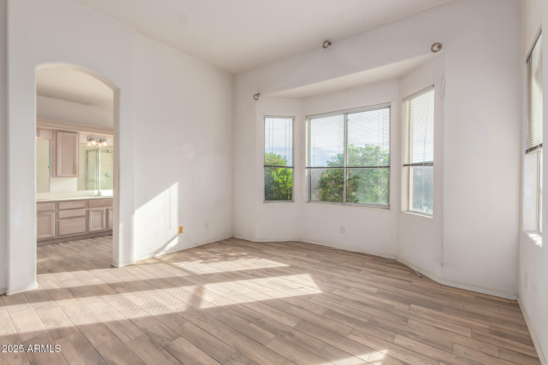 6881 W PONTIAC Drive