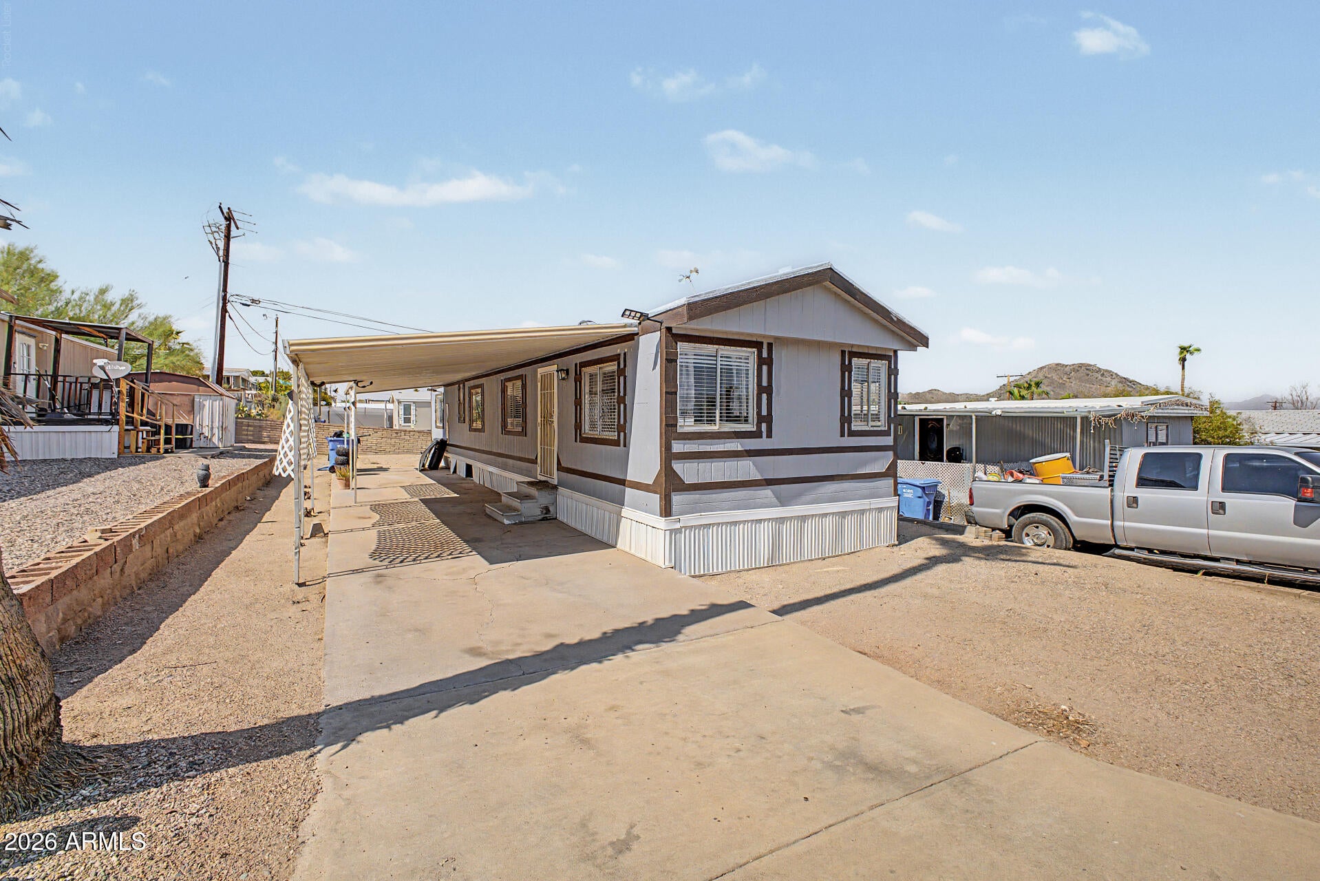 1908 E DAHLIA Drive