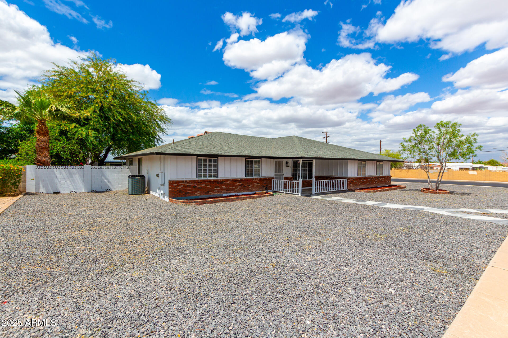 1756 N SUMMER Circle